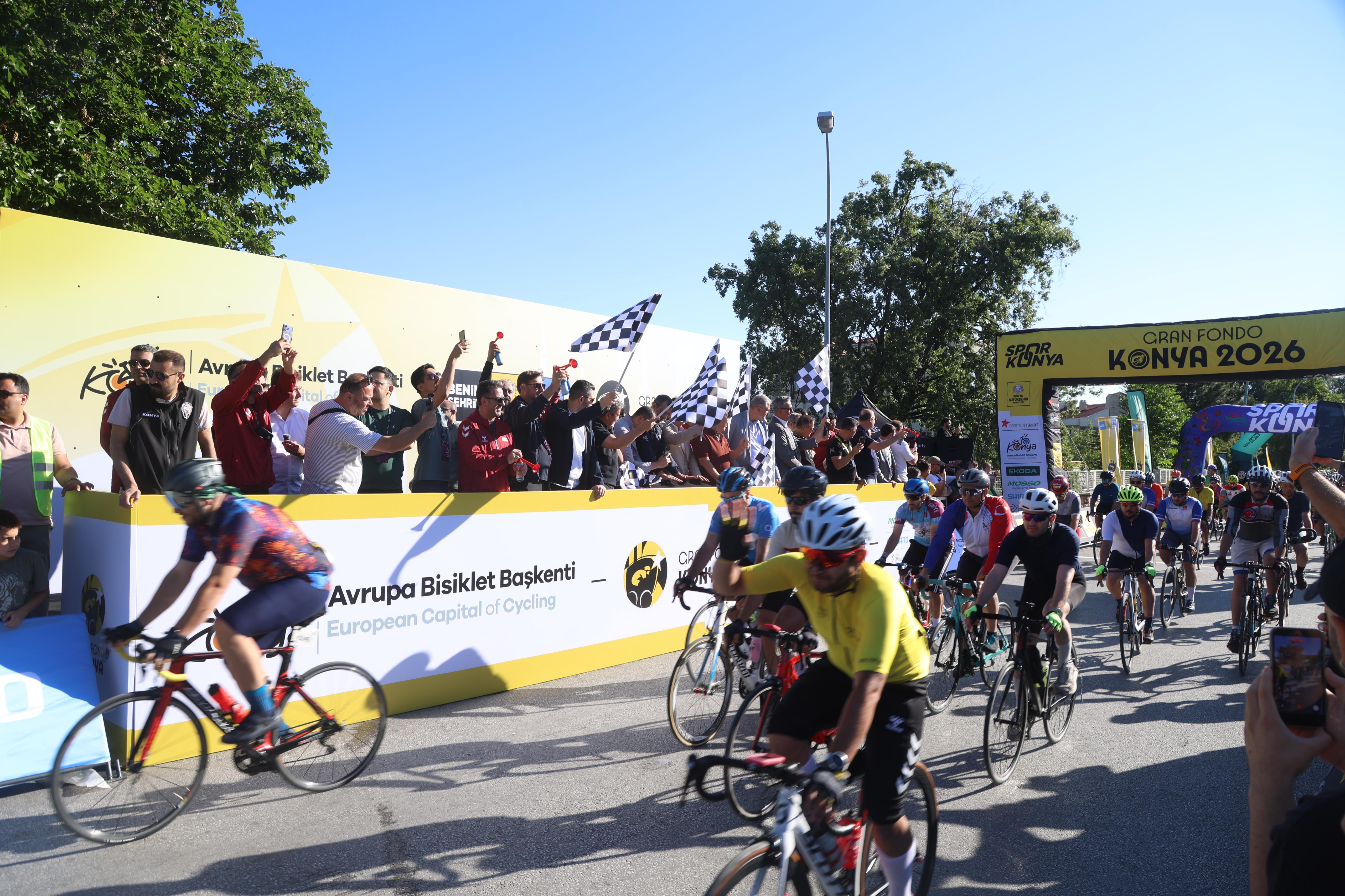 AVRUPA BİSİKLET BAŞKENTİ KONYA’DA GRANFONDO BİSİKLET YOL YARIŞI HEYECANI YAŞANDI