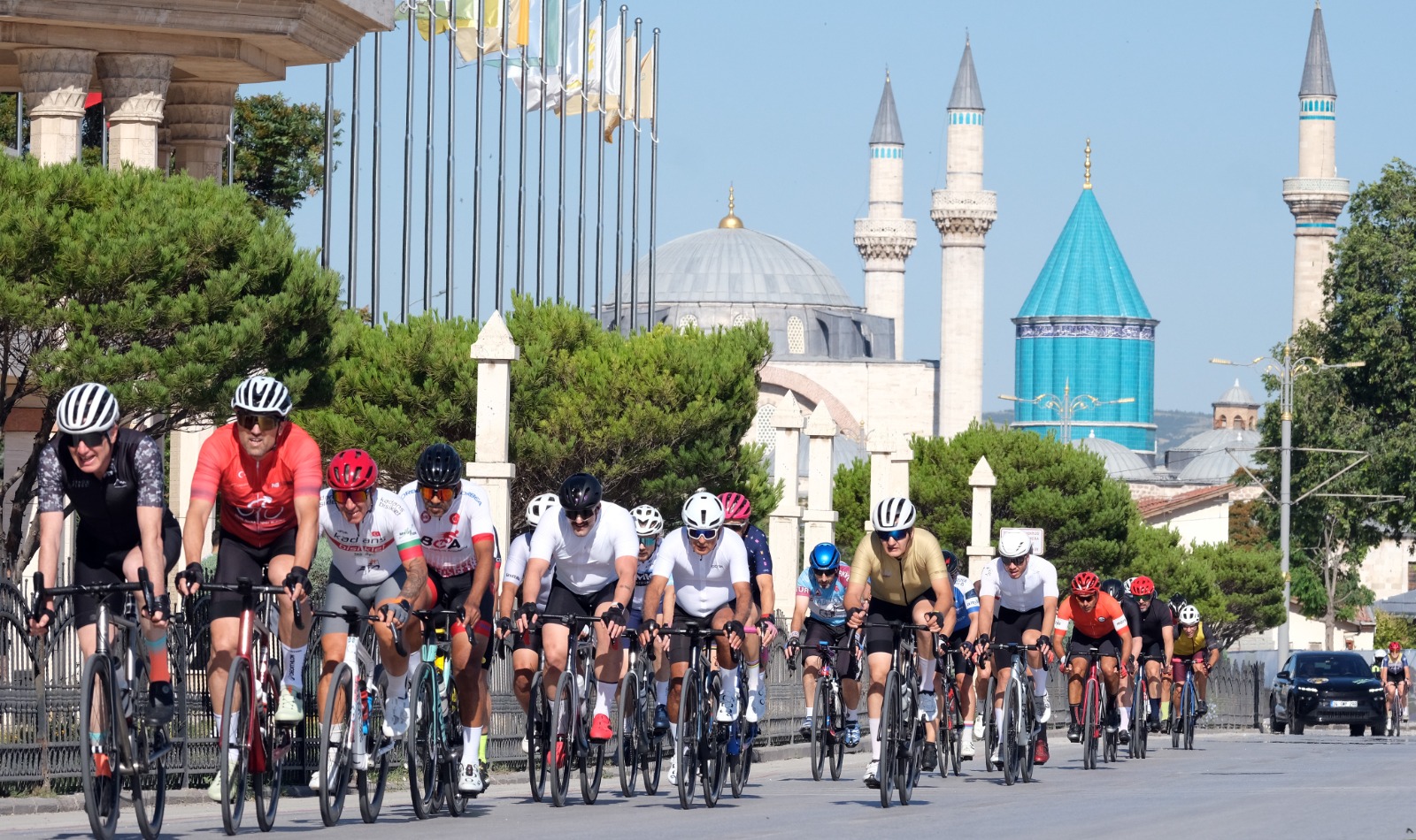 AVRUPA BİSİKLET BAŞKENTİ KONYA’DA GRANFONDO BİSİKLET YOL YARIŞI HEYECANI YAŞANDI