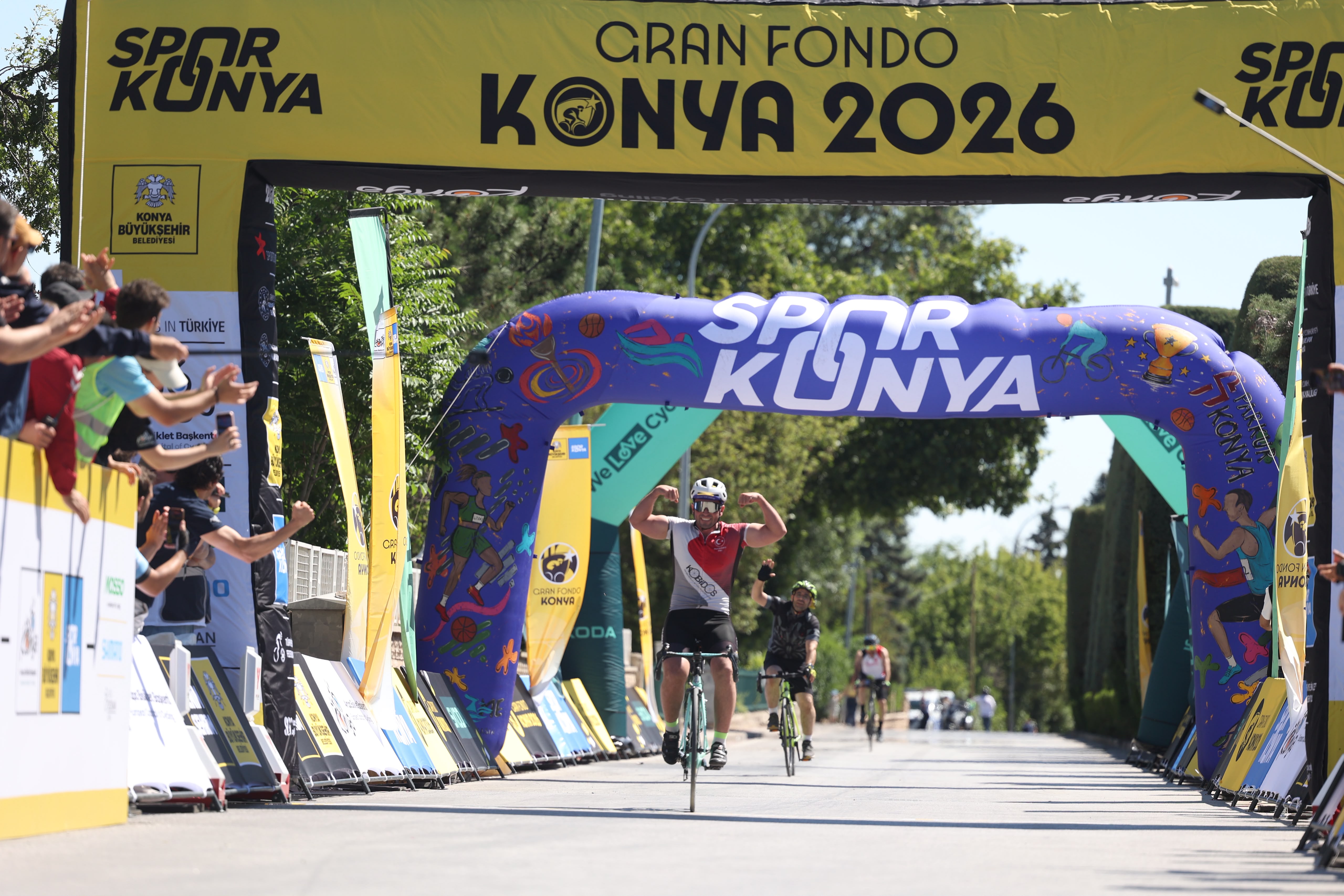 AVRUPA BİSİKLET BAŞKENTİ KONYA’DA GRANFONDO BİSİKLET YOL YARIŞI HEYECANI YAŞANDI