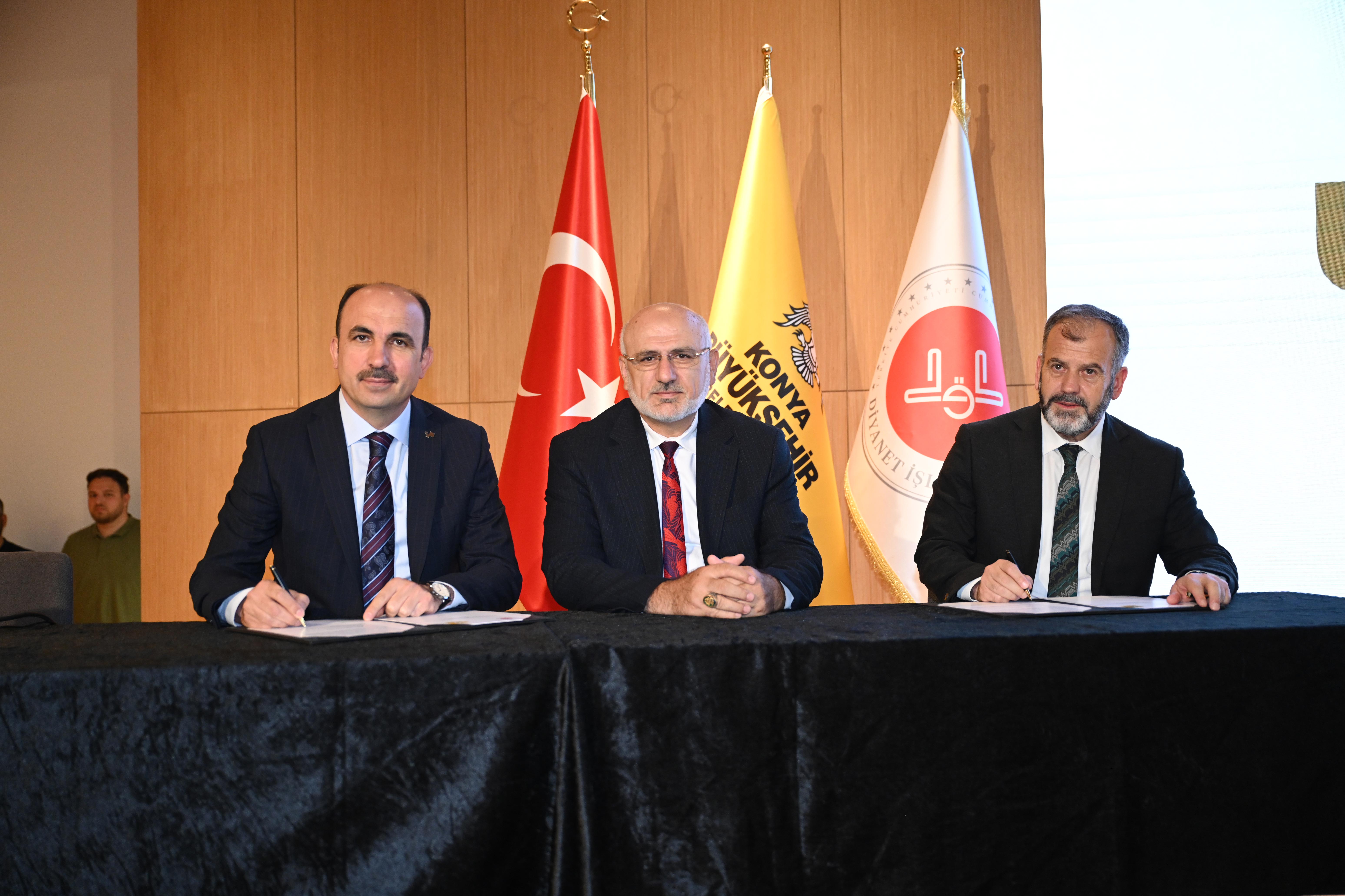 KONYA BÜYÜKŞEHİR'İN "VEFA UMRESİ" ÇEKİLİŞİNDE DUYGU DOLU ANLAR YAŞANDI