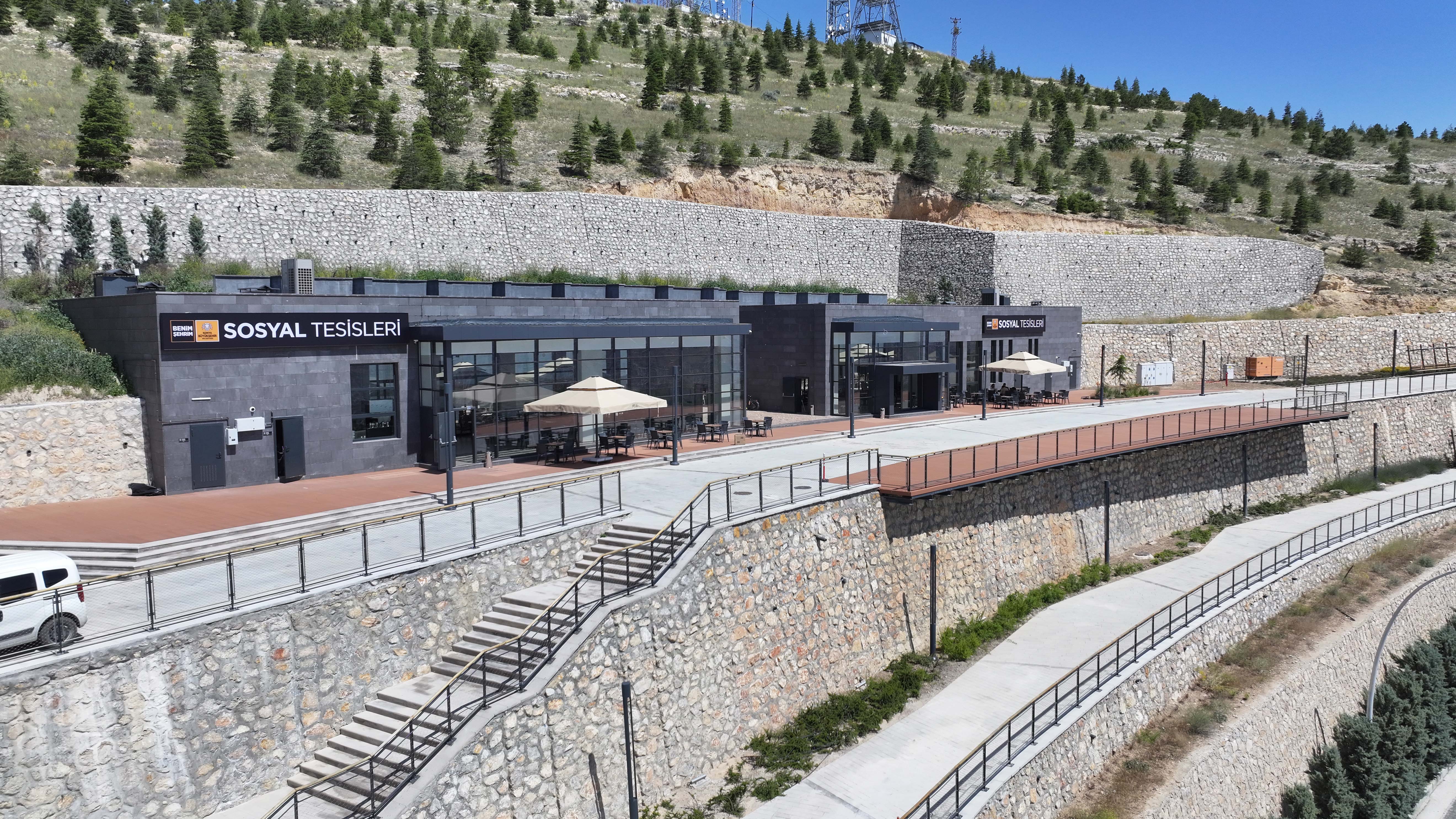 BAŞKAN ALTAY AKYOKUŞ PALYE KAFE’NİN HİZMET VERMEYE BAŞLADIĞINI AÇIKLADI