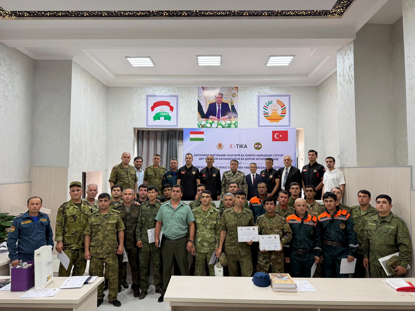 KONYA BÜYÜKŞEHİR’DEN TACİKİSTAN’DA YÜKSEK KATLI YAPILARA MÜDAHALE EĞİTİMİ