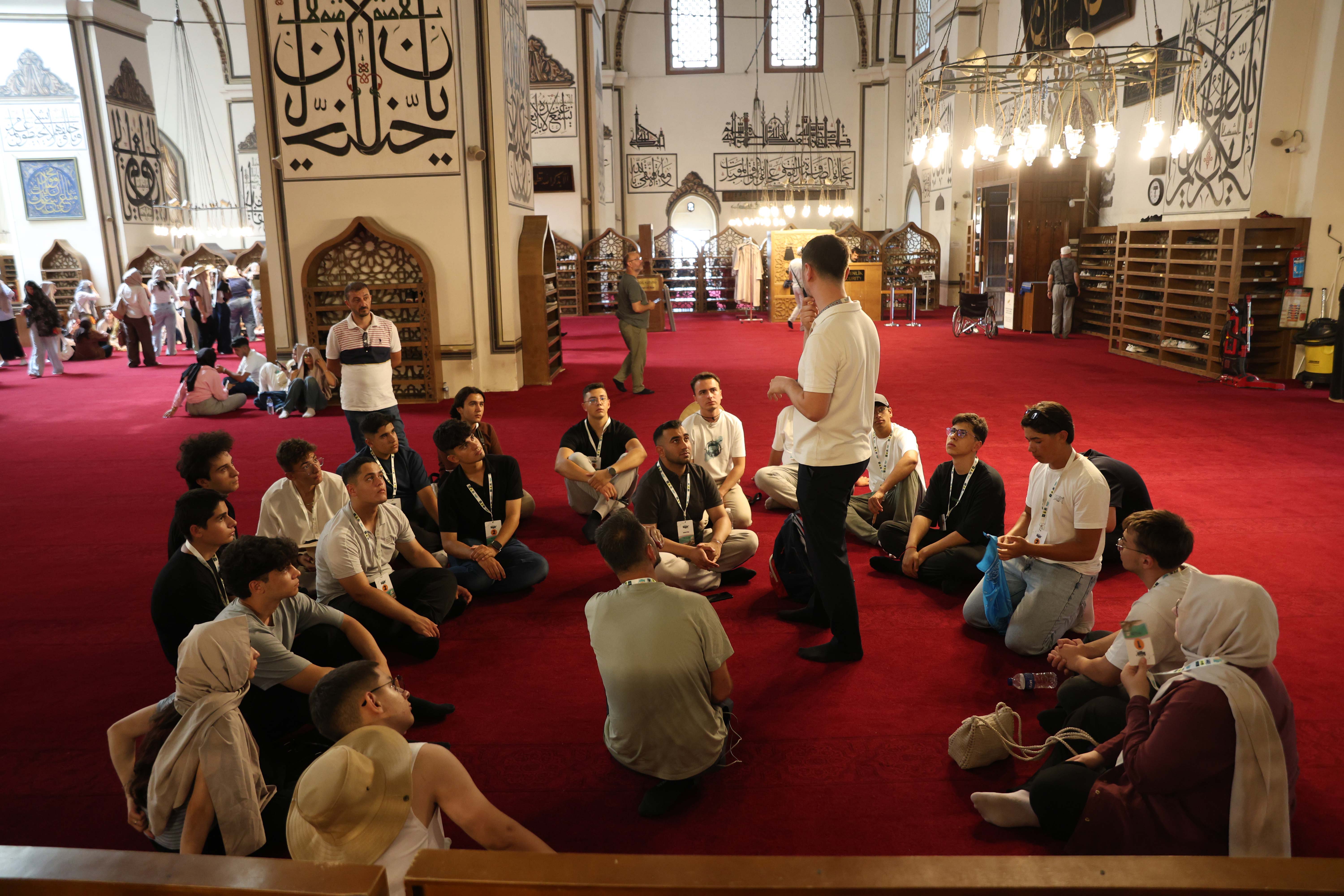 BAŞKAN ALTAY: “GENÇLERİMİZ GENÇ SEYYAH PROJESİYLE İSTANBUL’UN ARDINDAN BURSA’YI DA KEŞFEDİYOR”