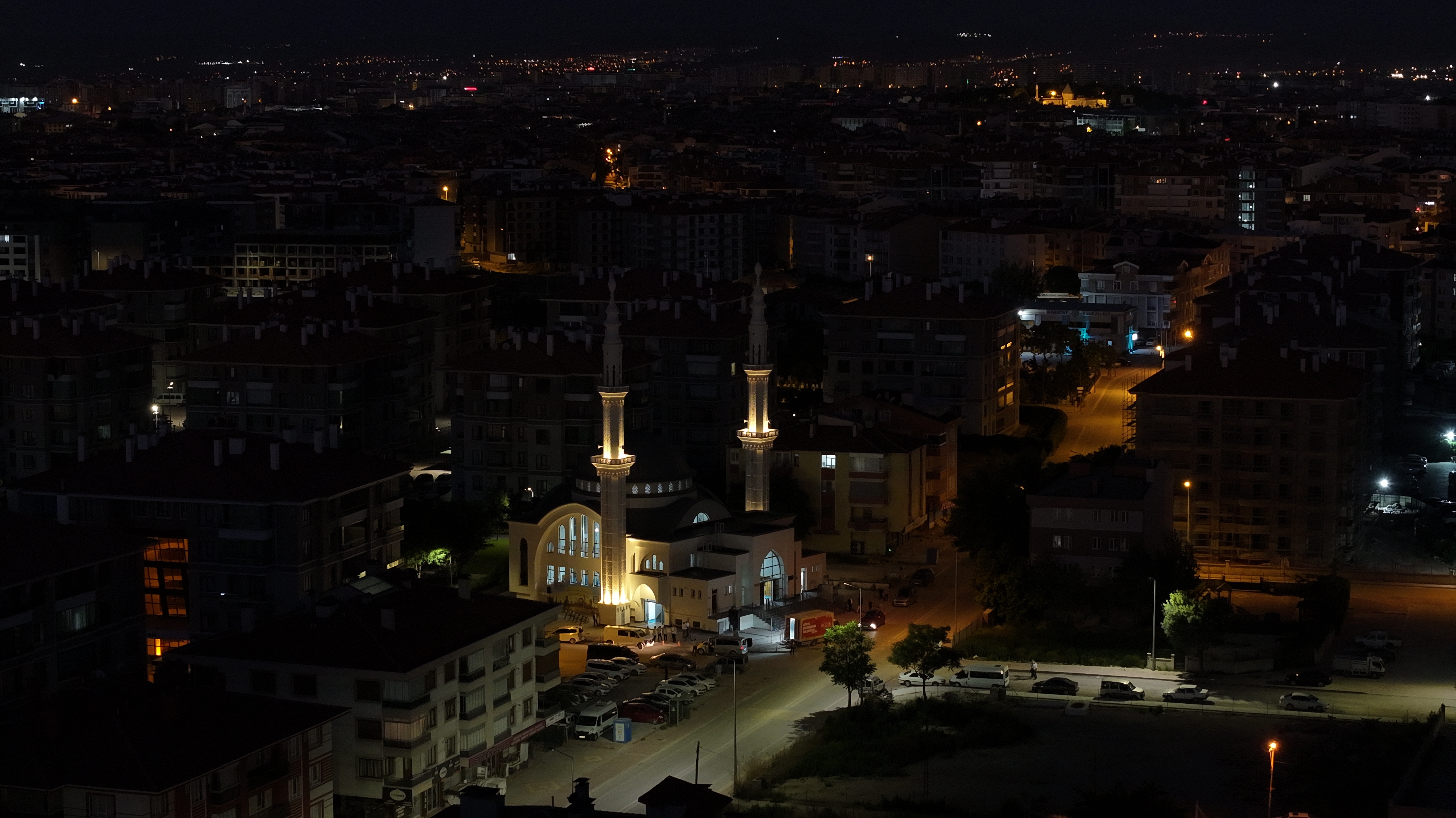 BAŞKAN ALTAY “GÜLE OYNAYA CAMİYE GEL” PROJESİ KAPSAMINDA ÇOCUKLARIN SABAH NAMAZI COŞKUSUNA EŞLİK ETTİ