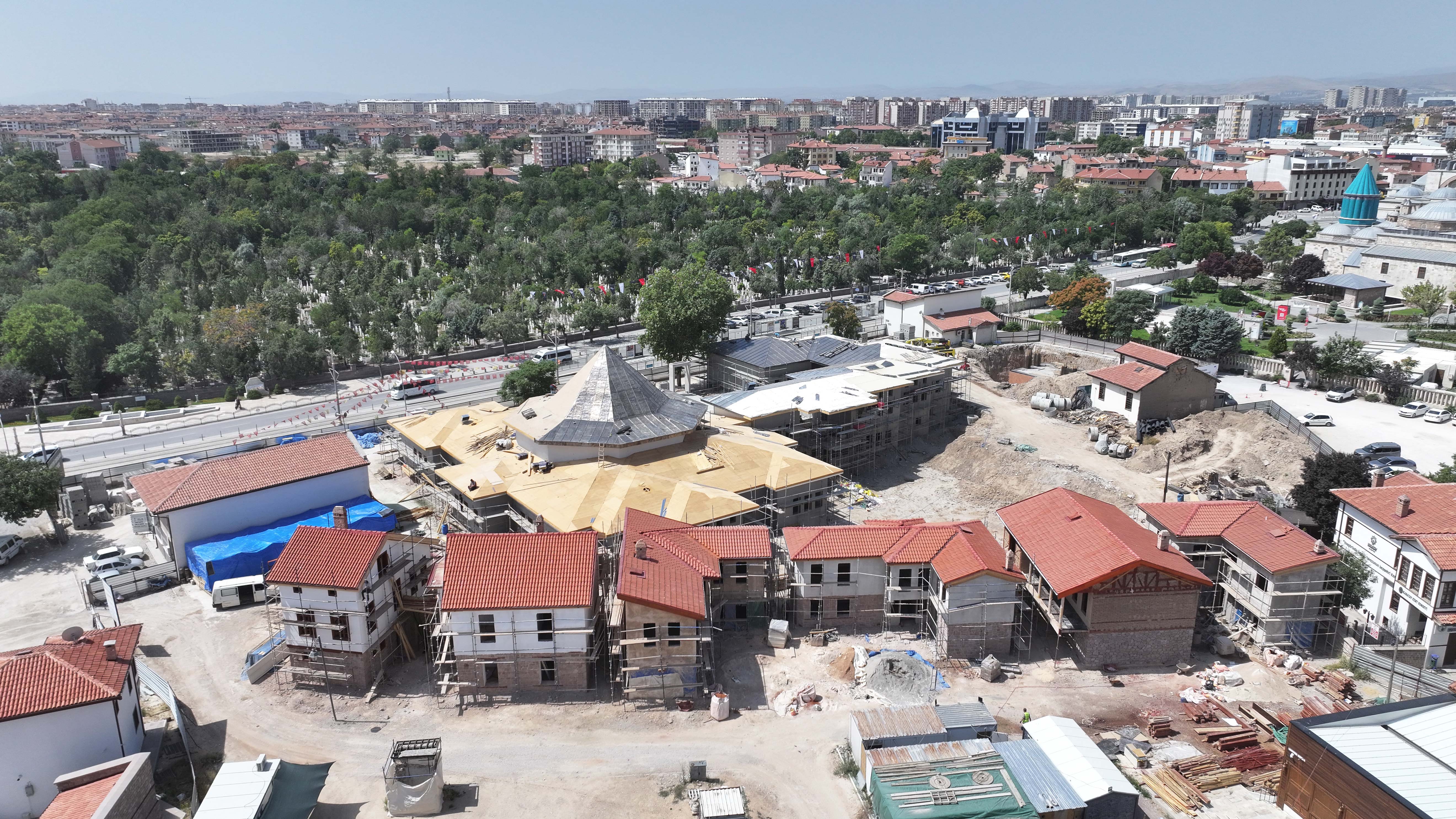 BAŞKAN ALTAY: “MEVLEVİ DERGÂHI KONYA’MIZIN MANEVİ KİMLİĞİNE YAKIŞIR BİR ESER OLARAK YÜKSELİYOR”
