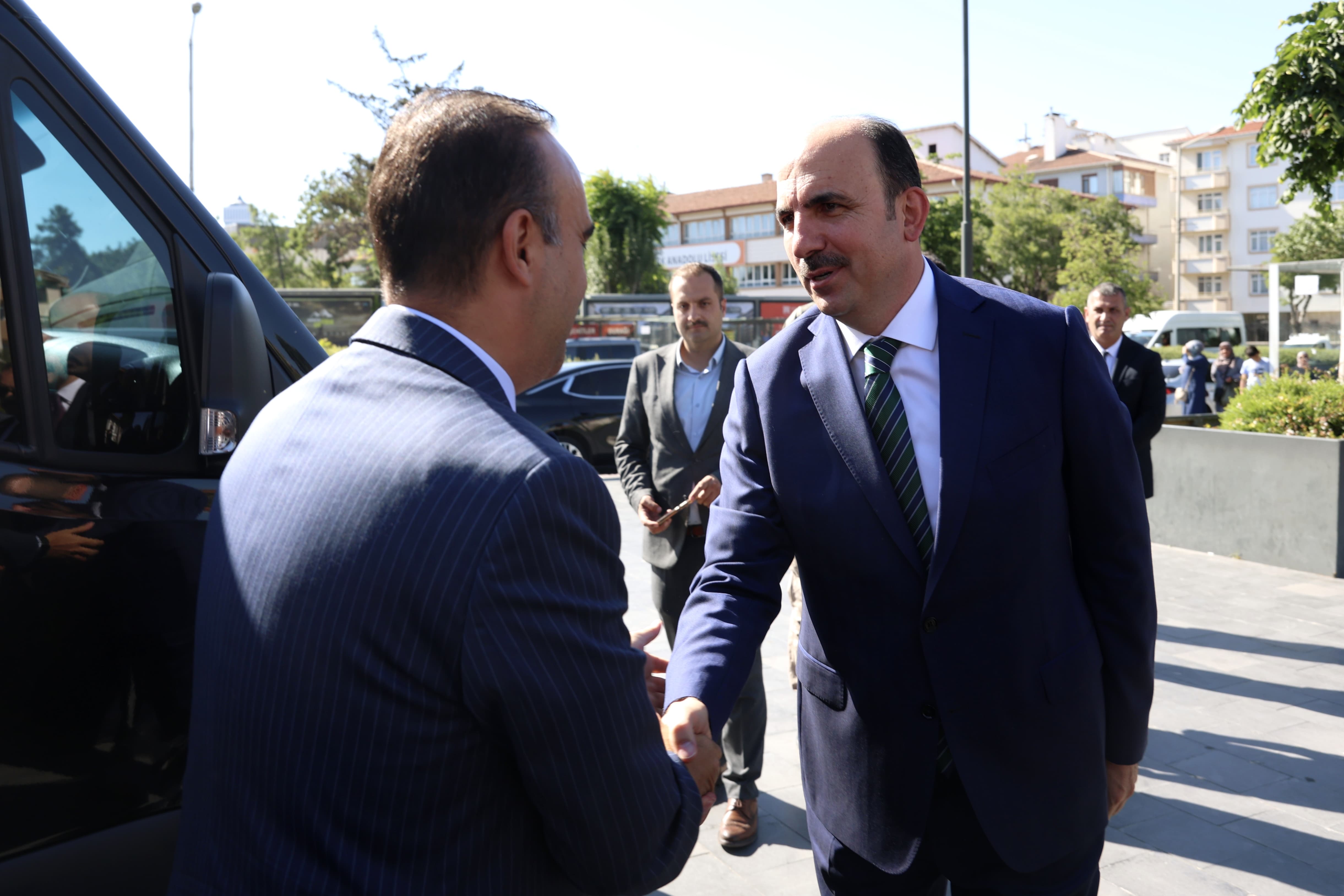 BAKAN KACIR, KONYA BÜYÜKŞEHİR’LE BİRLİKTE KONYA’YA “SÜRDÜRÜLEBİLİR ŞEHİR ARAŞTIRMA VE İNOVASYON MERKEZİ” KAZANDIRACAKLARINI AÇIKLADI