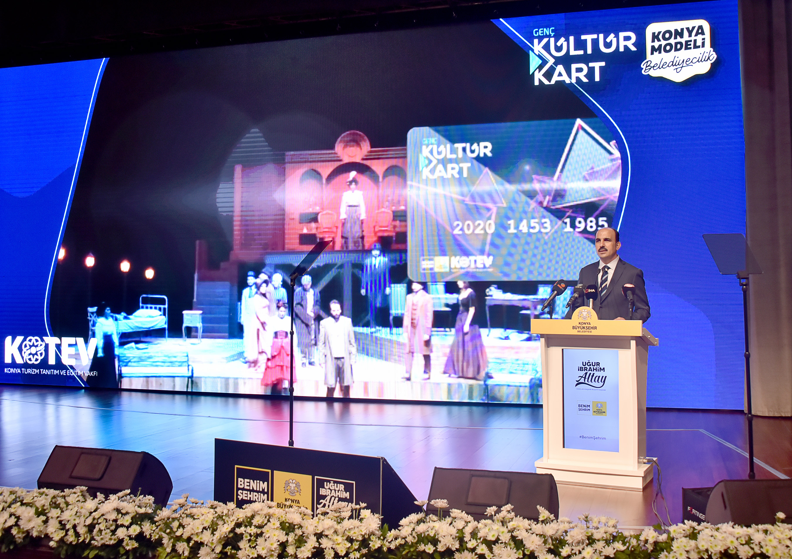 BAŞKAN ALTAY: “KONYA'YI TERCİH EDECEK GENÇLERİMİZİ HEM KALİTELİ BİR EĞİTİM HEM DE UNUTAMAYACAKLARI BİR ÜNİVERSİTE HAYATI BEKLİYOR”