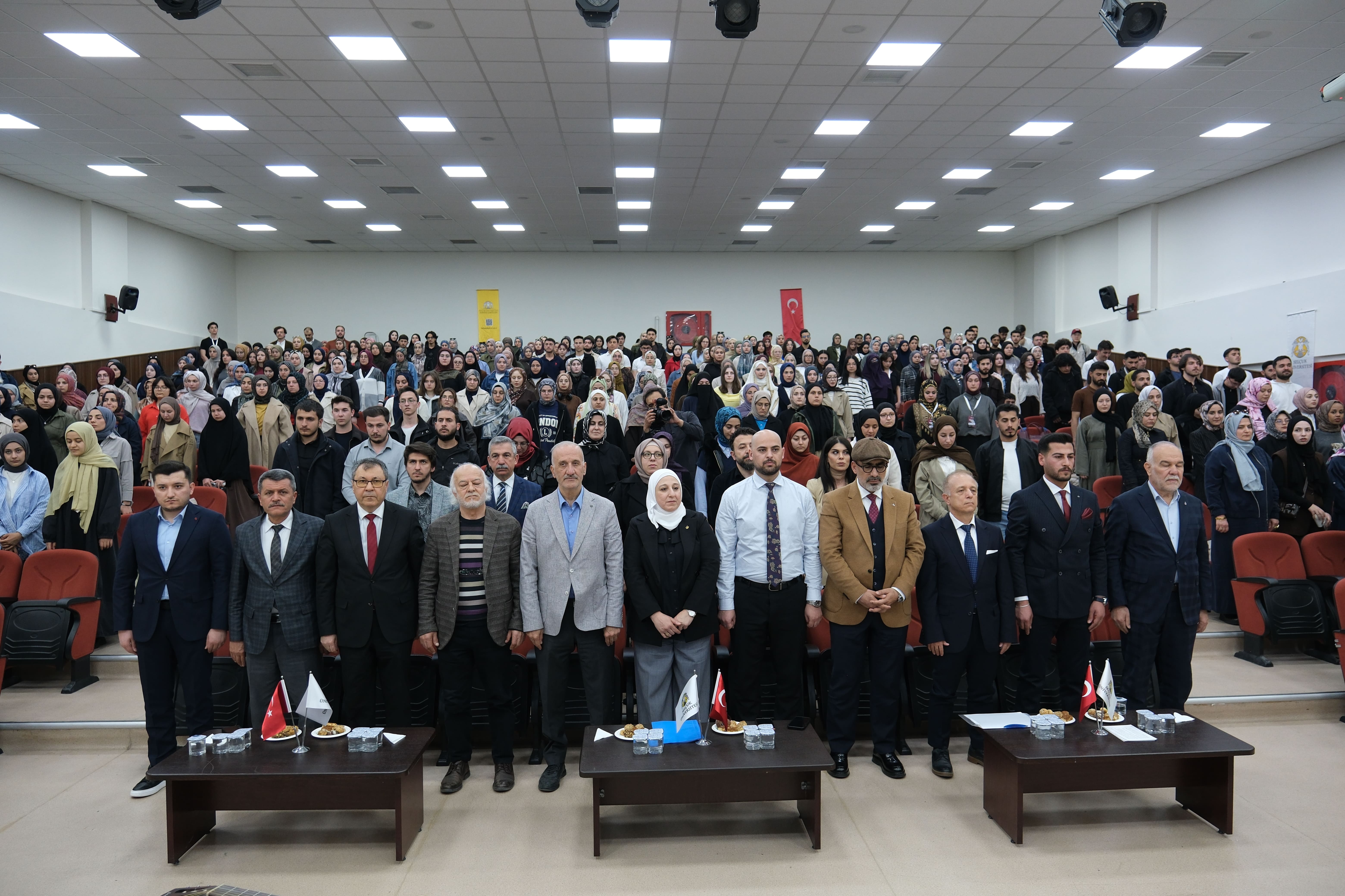 BAŞKAN ALTAY: “KONYA'YI TERCİH EDECEK GENÇLERİMİZİ HEM KALİTELİ BİR EĞİTİM HEM DE UNUTAMAYACAKLARI BİR ÜNİVERSİTE HAYATI BEKLİYOR”