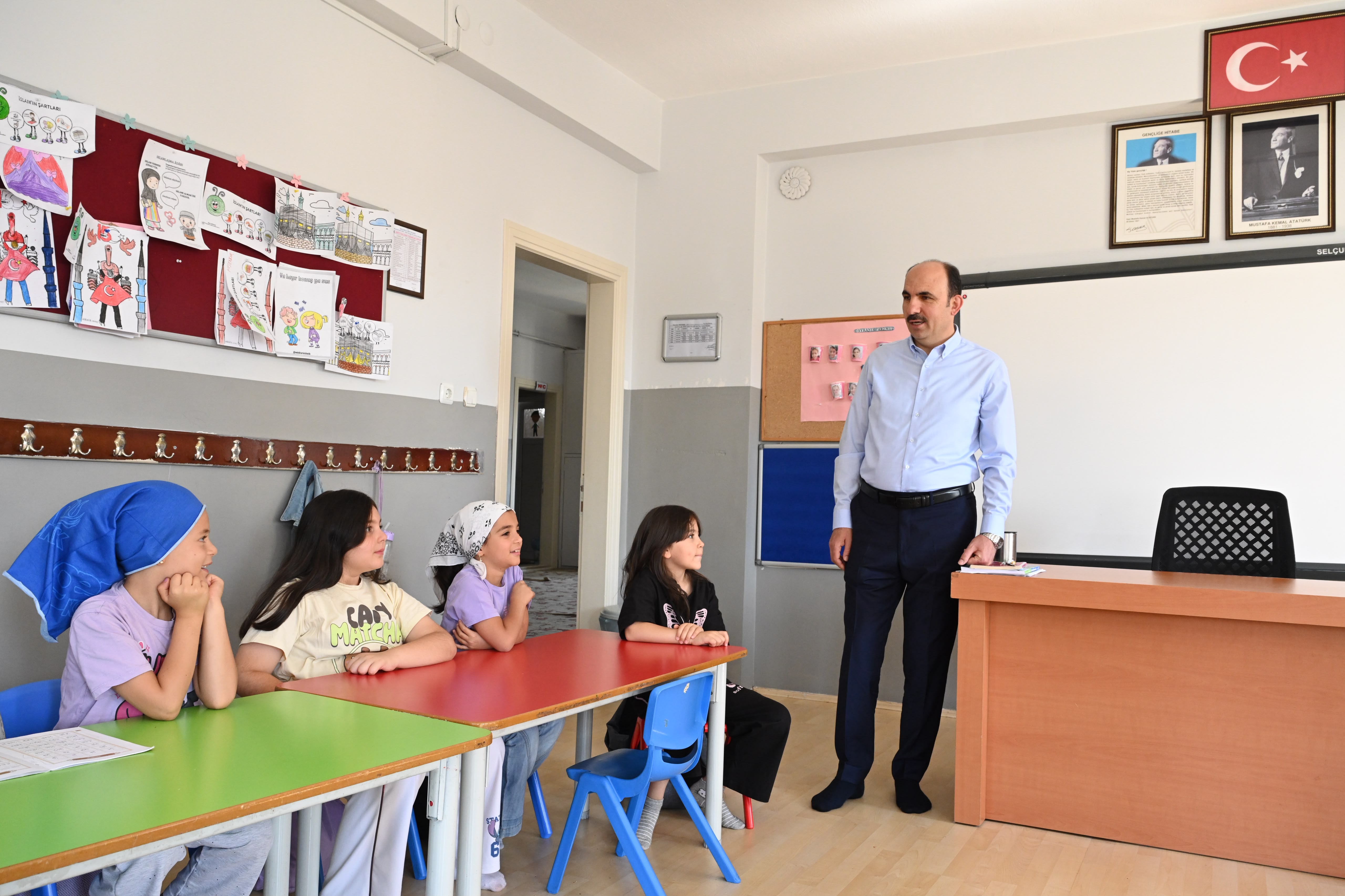 BAŞKAN ALTAY, HALİT EROĞLU KUR’AN KURSU’NDA ÖĞRENCİLERLE BİR ARAYA GELDİ