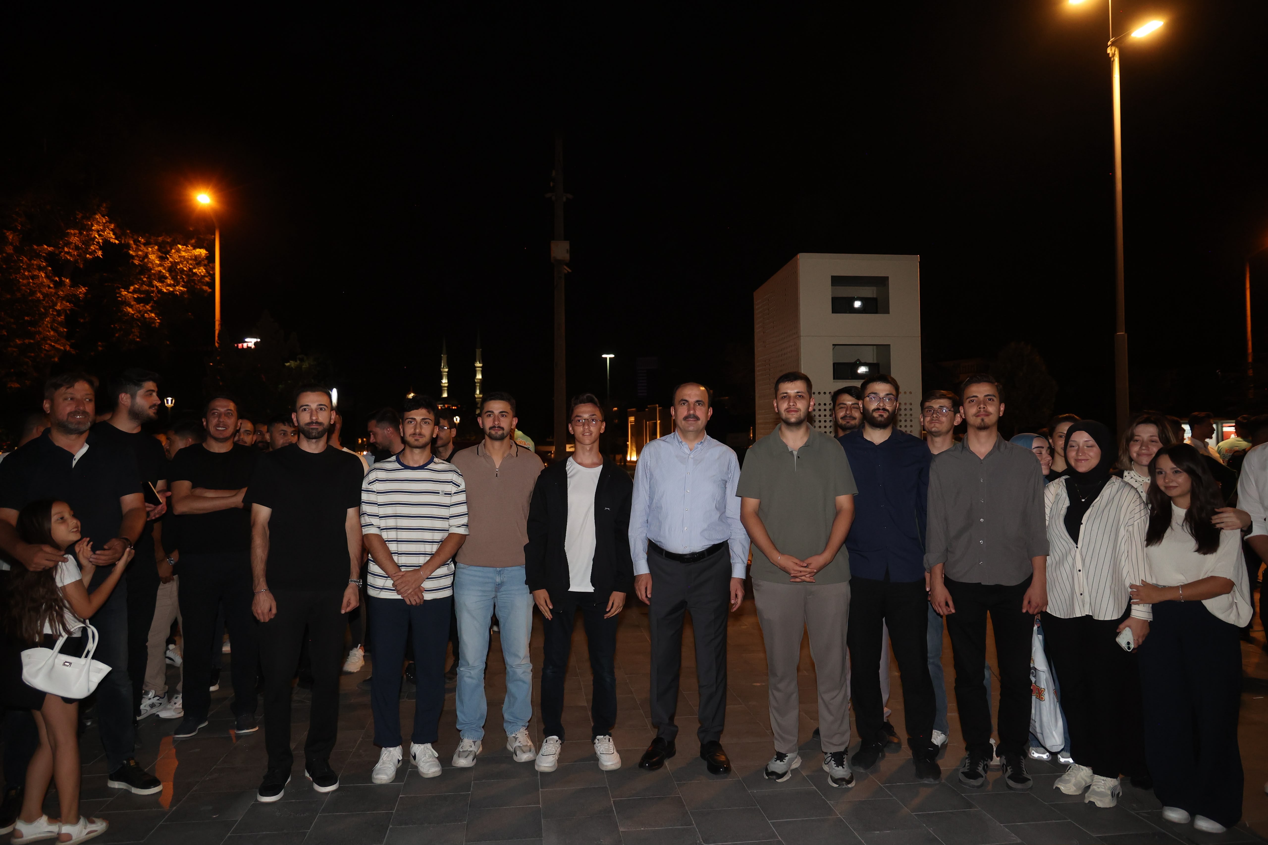 TAŞ BİNA’DA “KONYA BİSİKLET FESTİVALİ” TEMALI VİDEO MAPPİNG VE DRONE GÖSTERİSİ YAPILDI