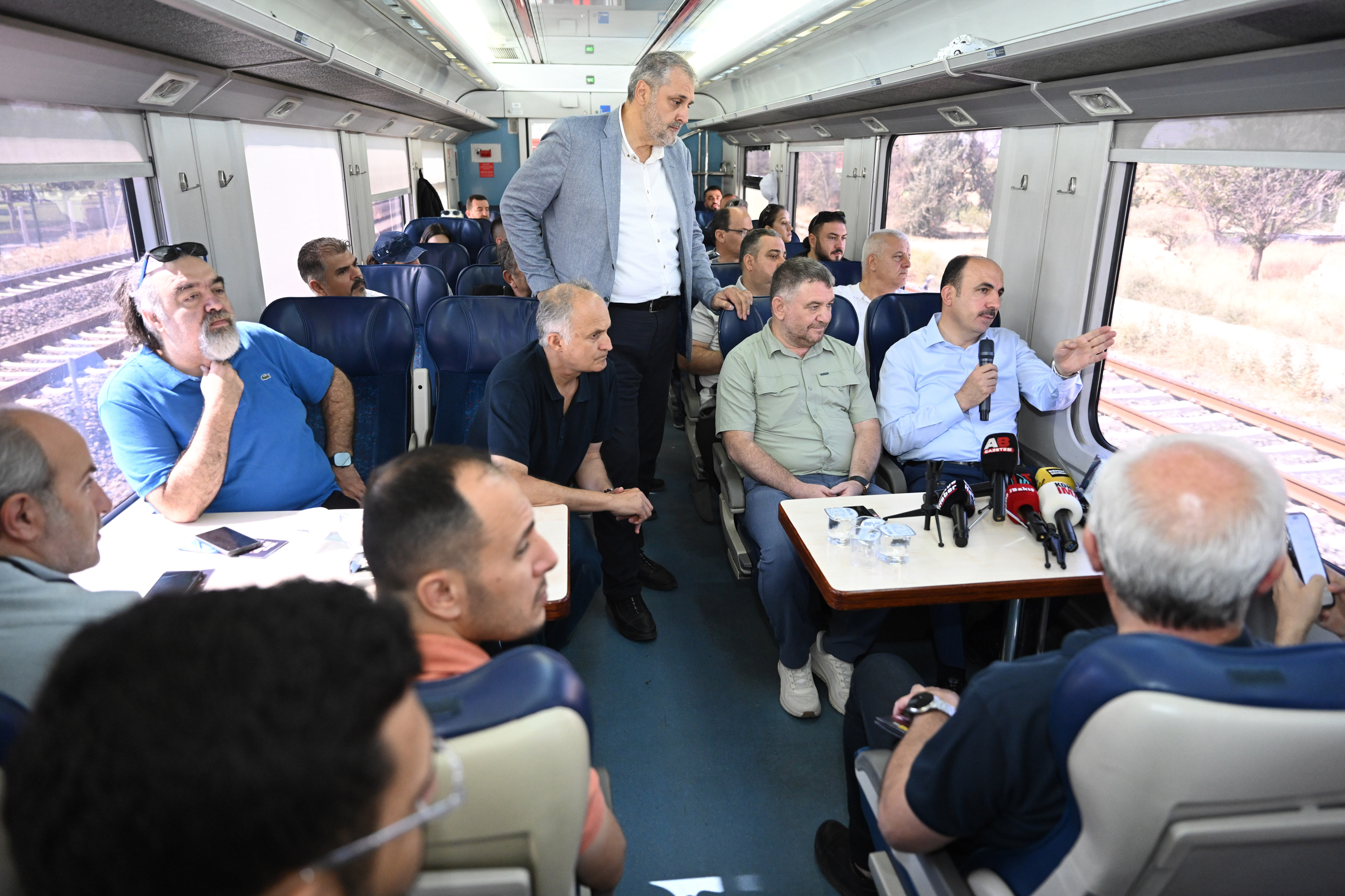 BAŞKAN ALTAY BASIN MENSUPLARIYLA BİRLİKTE RAYLI SİSTEM PROJELERİNİ İNCELEDİ