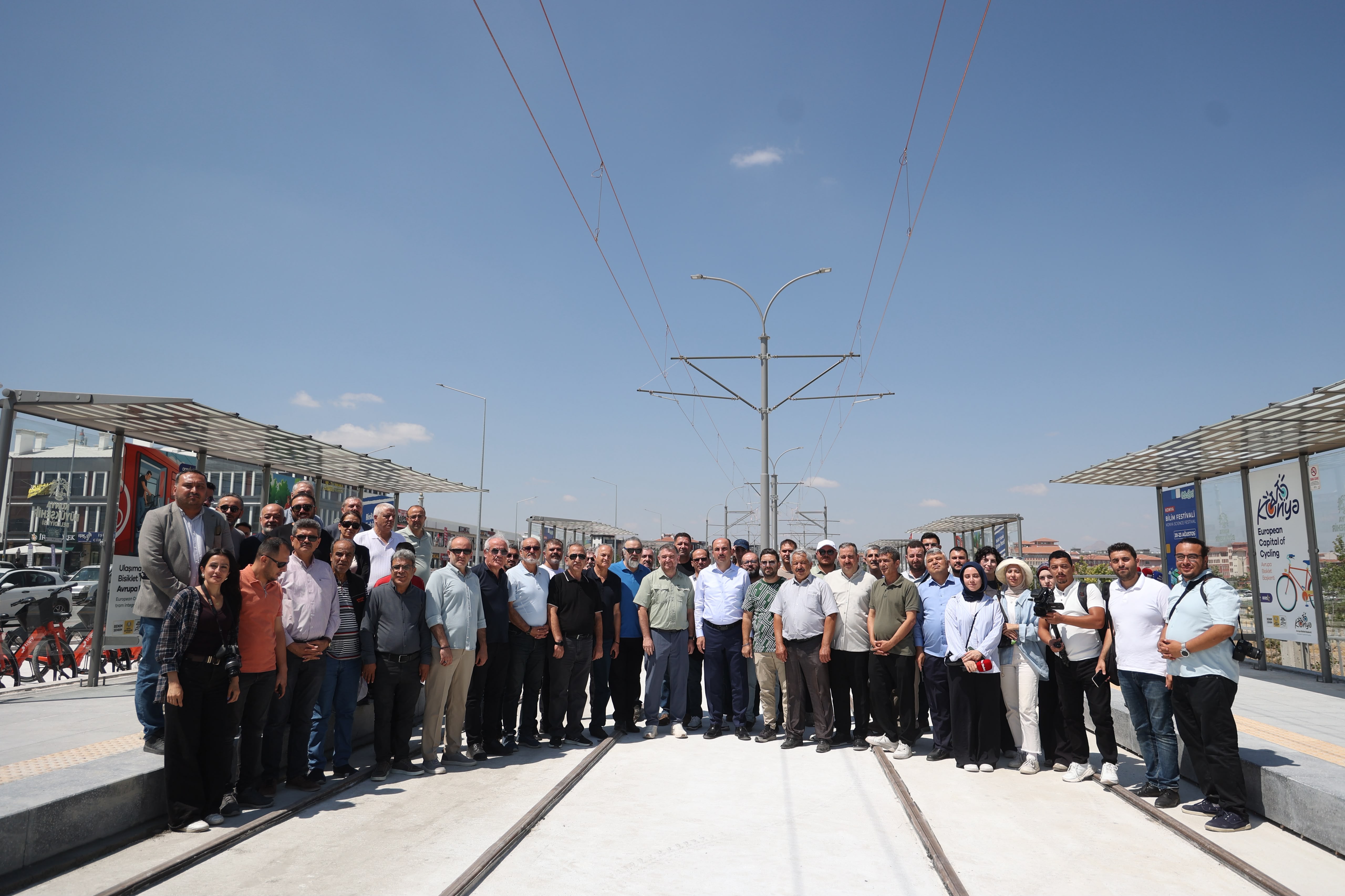 BAŞKAN ALTAY BASIN MENSUPLARIYLA BİRLİKTE RAYLI SİSTEM PROJELERİNİ İNCELEDİ