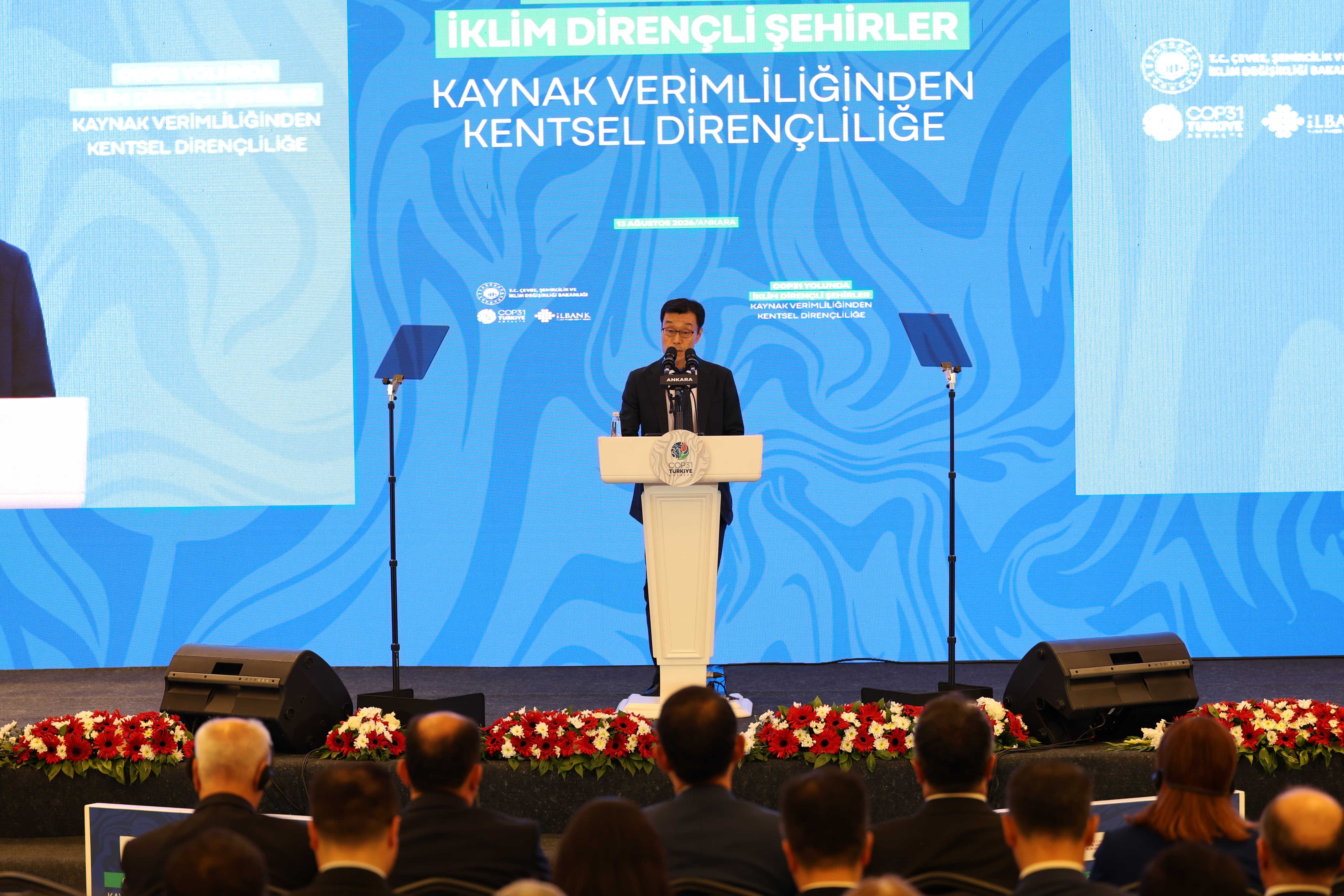 COP31 ÖNCESİ "İKLİM DİRENÇLİ ŞEHİRLERİN GELİŞTİRİLMESİ" TOPLANTISI BAKAN MURAT KURUM’UN KATILIMIYLA YAPILDI