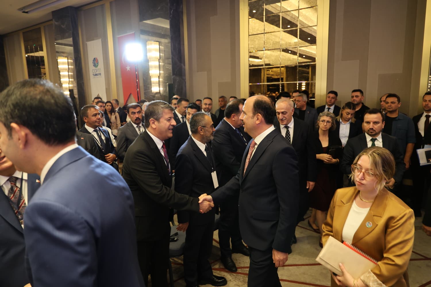 COP31 ÖNCESİ "İKLİM DİRENÇLİ ŞEHİRLERİN GELİŞTİRİLMESİ" TOPLANTISI BAKAN MURAT KURUM’UN KATILIMIYLA YAPILDI