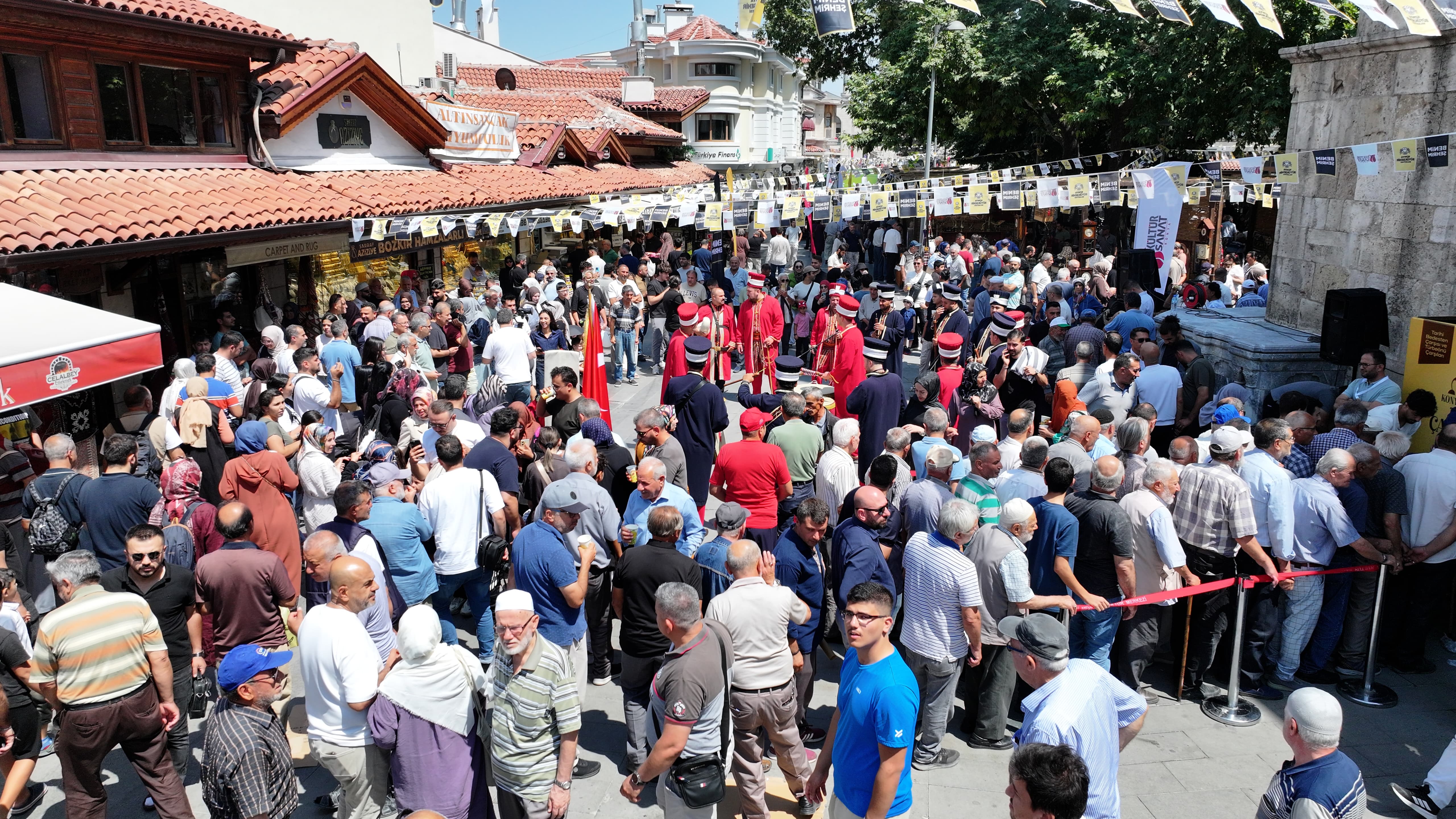 KONYA’DA “TARİHİ ÇARŞILAR ALIŞVERİŞ GÜNLERİ” BAŞLADI