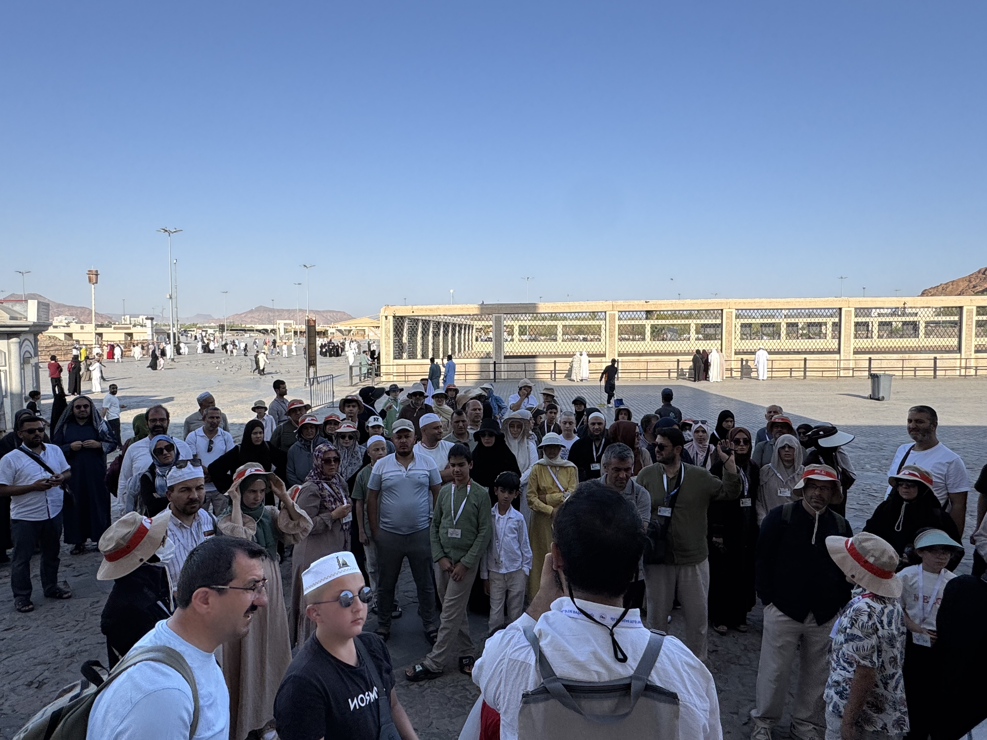 KONYA BÜYÜKŞEHİR’İN UMRE ÖDÜLLÜ SİYER YARIŞMASI’NIN İLK KAFİLESİ KUTSAL TOPRAKLARDAN DÖNDÜ