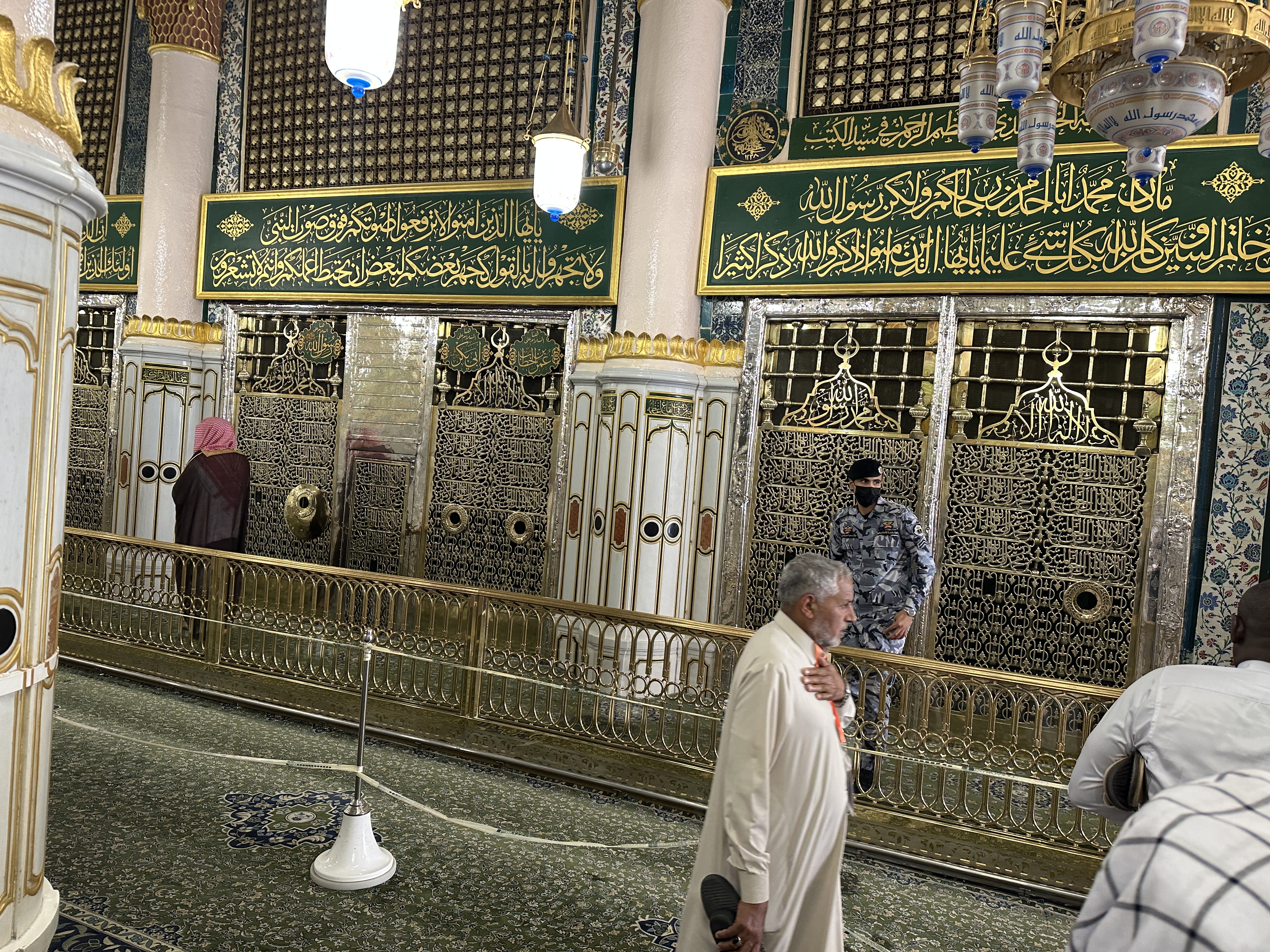 KONYA BÜYÜKŞEHİR’İN UMRE ÖDÜLLÜ SİYER YARIŞMASI’NIN İLK KAFİLESİ KUTSAL TOPRAKLARDAN DÖNDÜ