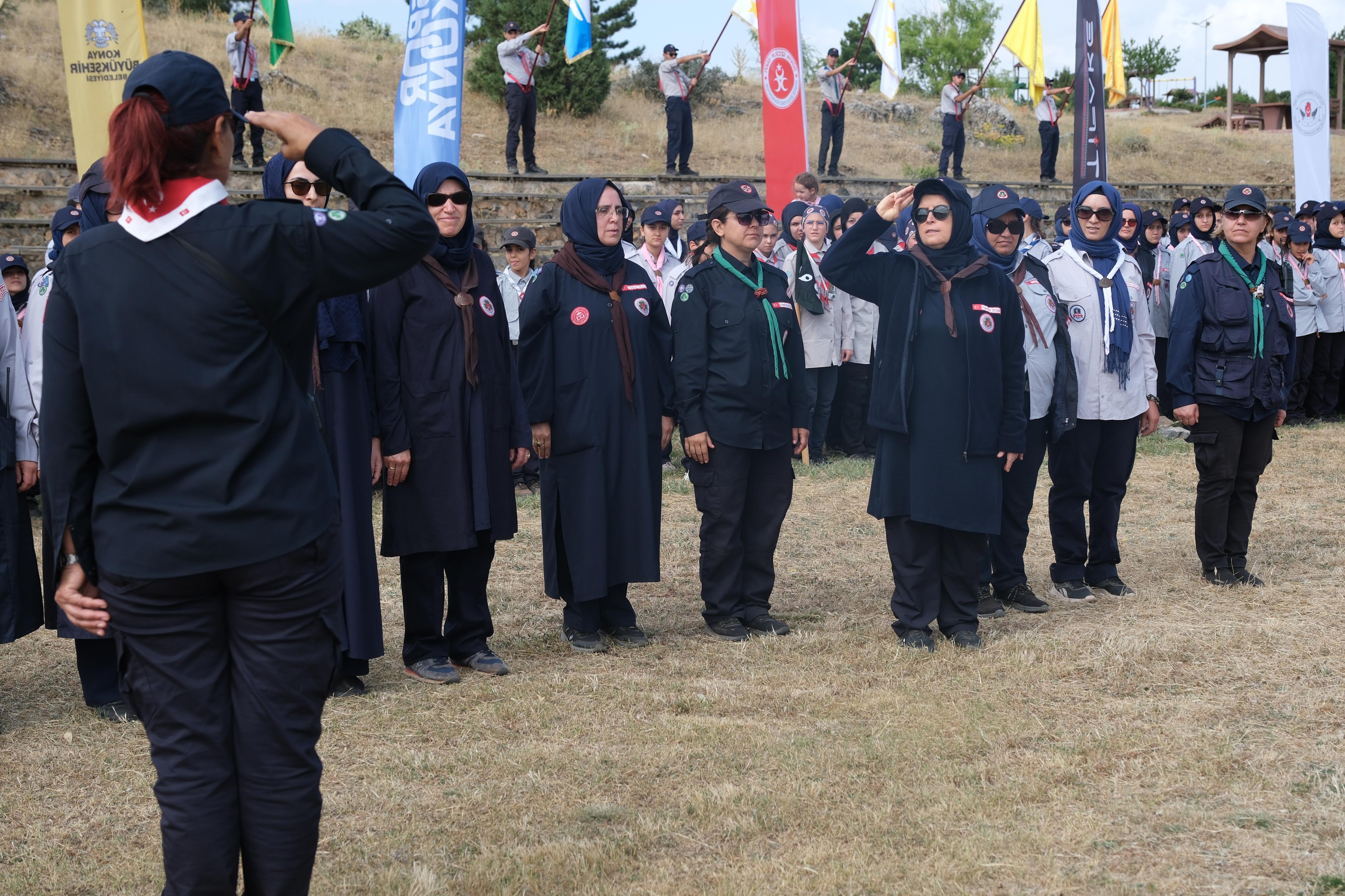 KONYA BÜYÜKŞEHİR İKİNCİ DEFA “İSLAM İZCİLERİ DOSTLUK KAMPI”NA EV SAHİPLİĞİ YAPIYOR