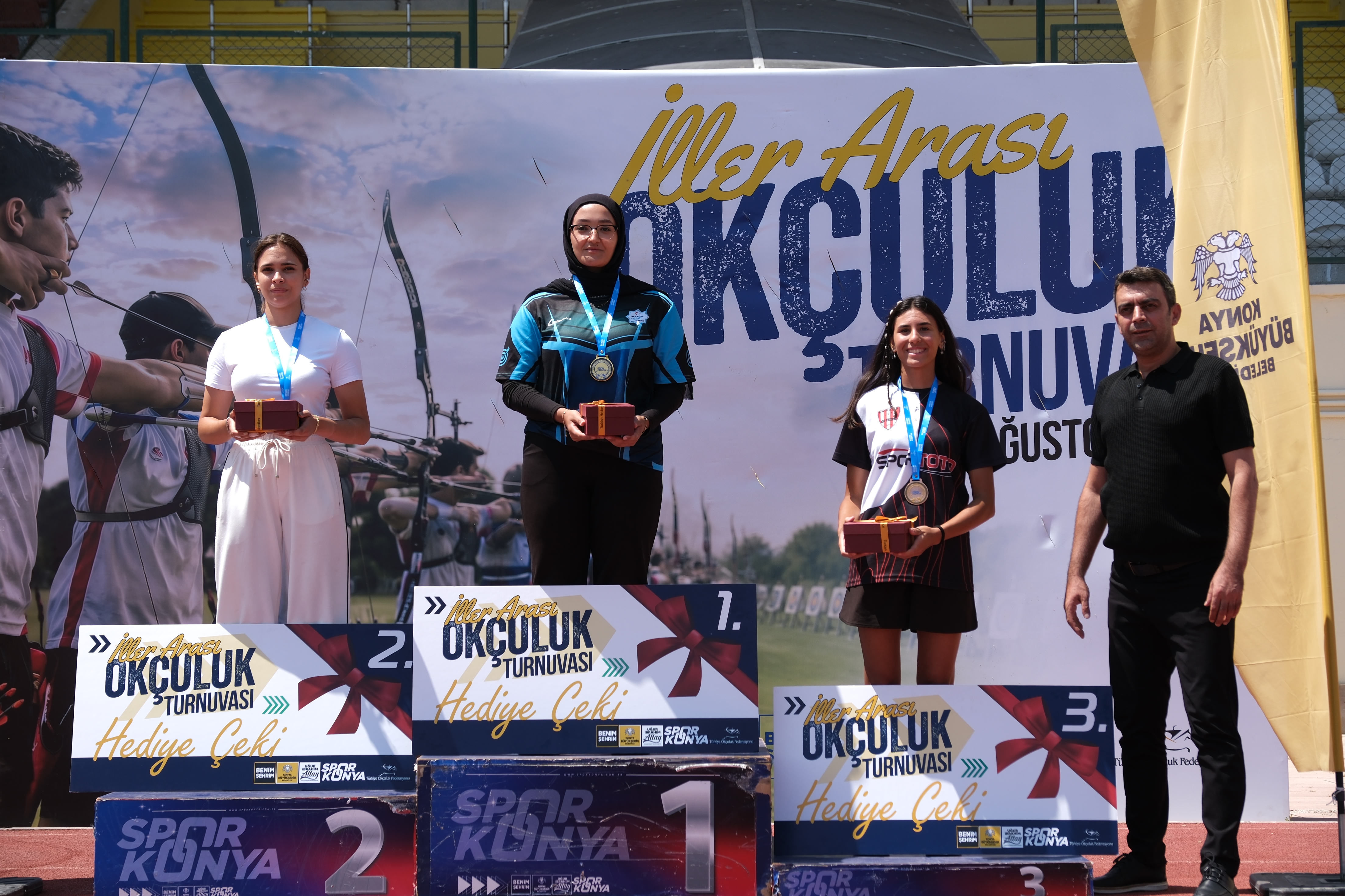 KONYA’DA İLLER ARASI OKÇULUK TURNUVASI HEYECANI YAŞANDI