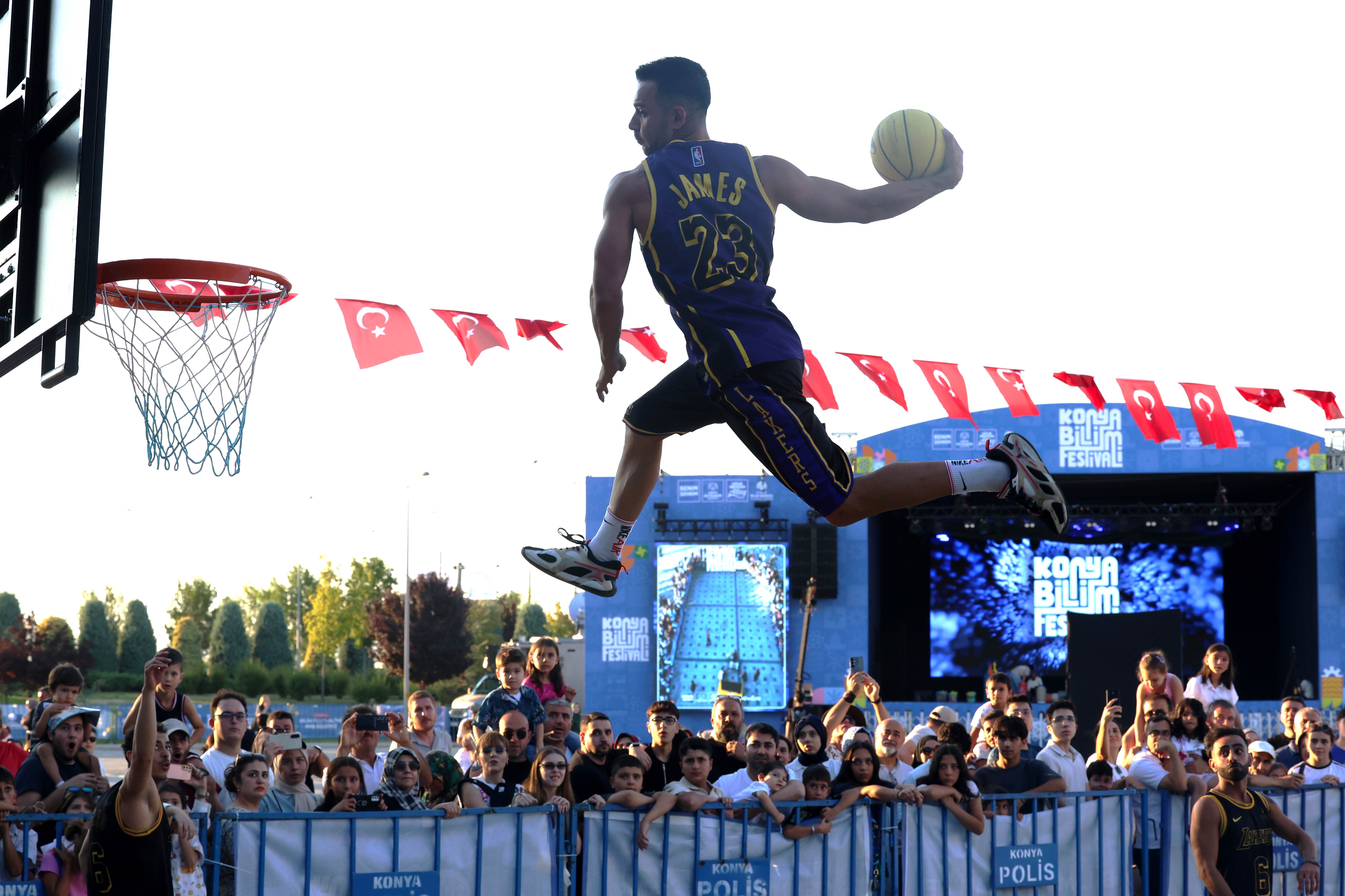 11. KONYA BİLİM FESTİVALİ COŞKUSU BAŞLADI