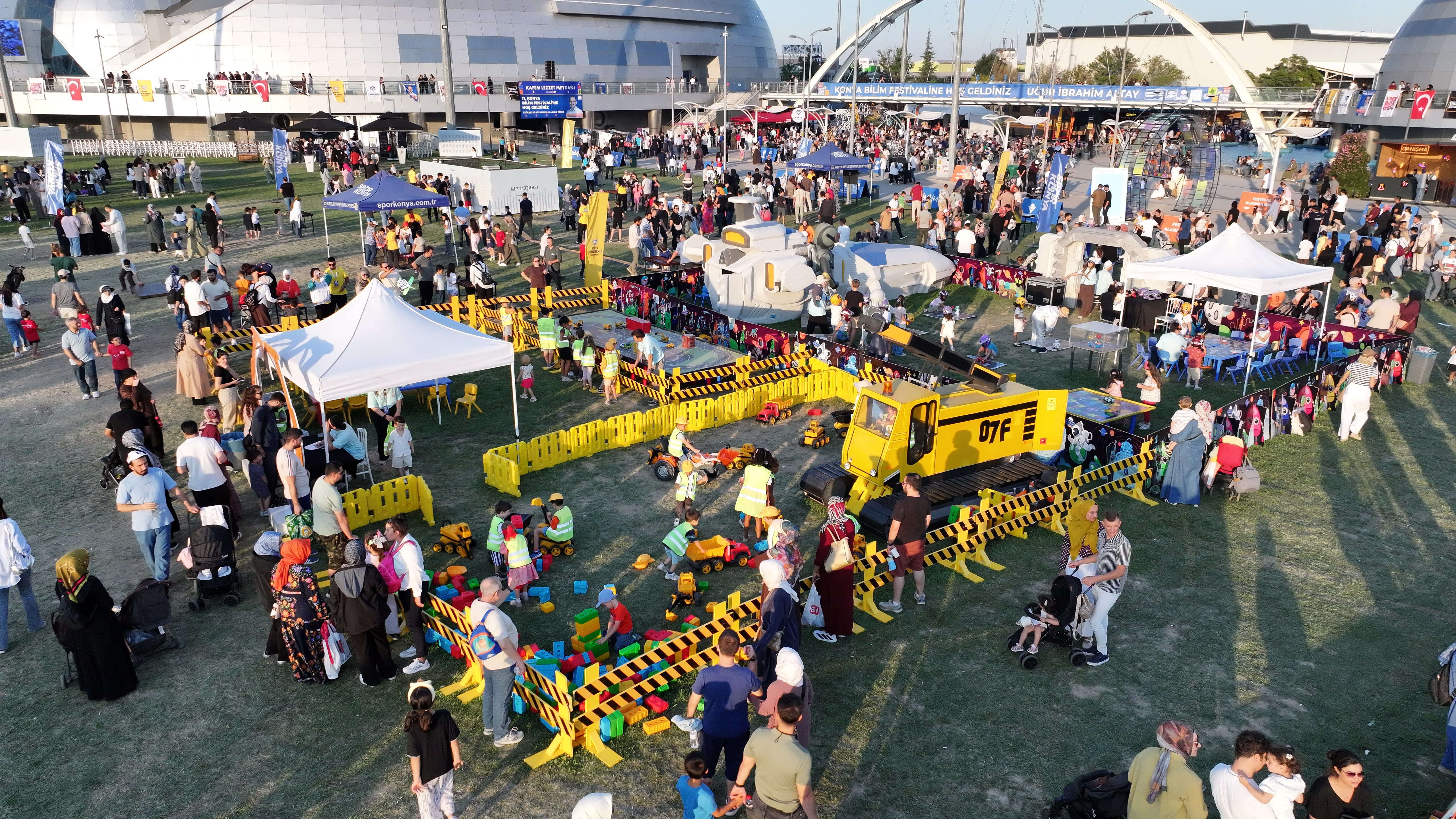 BAŞKAN ALTAY 11. KONYA BİLİM FESTİVALİ’NE KATILAN VE KATKI SUNAN HERKESE TEŞEKKÜR ETTİ
