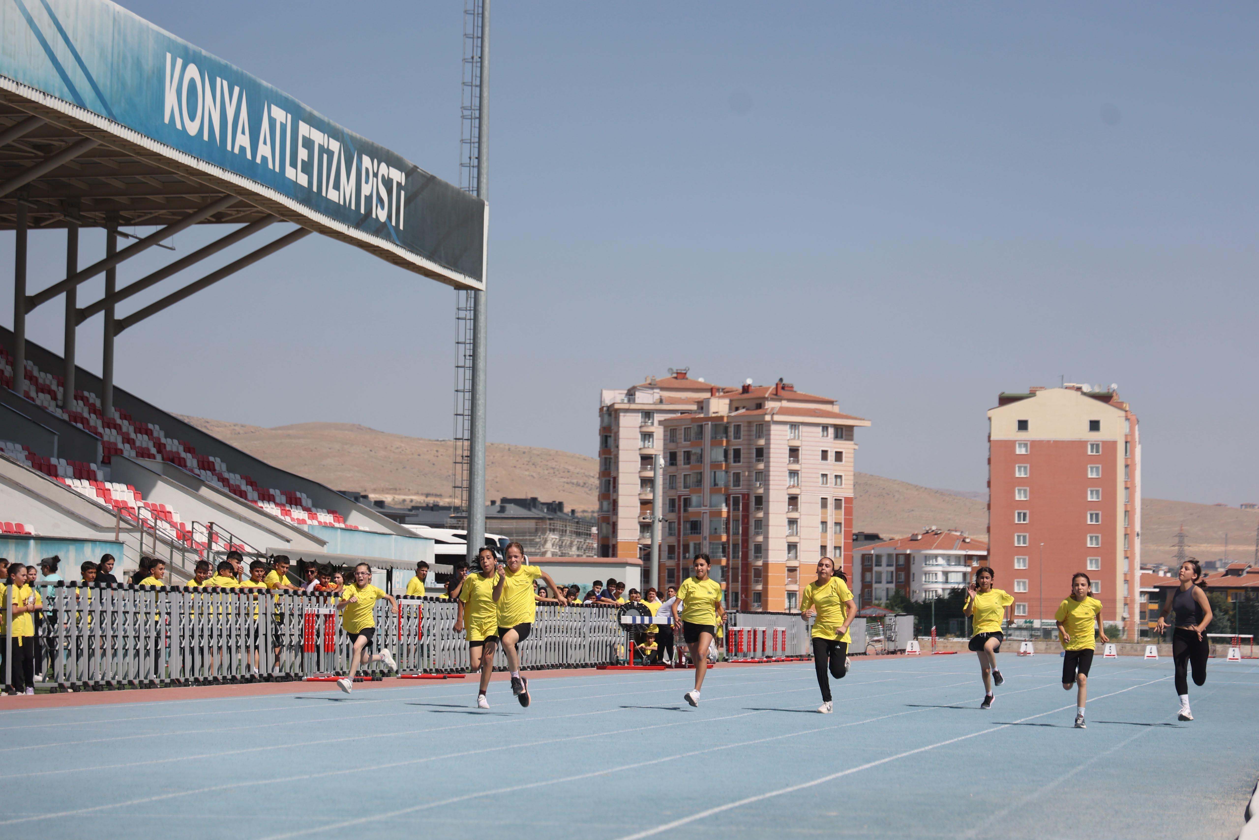 BAŞKAN ALTAY, “SPOR OKULLARI OLİMPİYATLARI”NA KATILAN TÜM GENÇLERE TEŞEKKÜR ETTİ