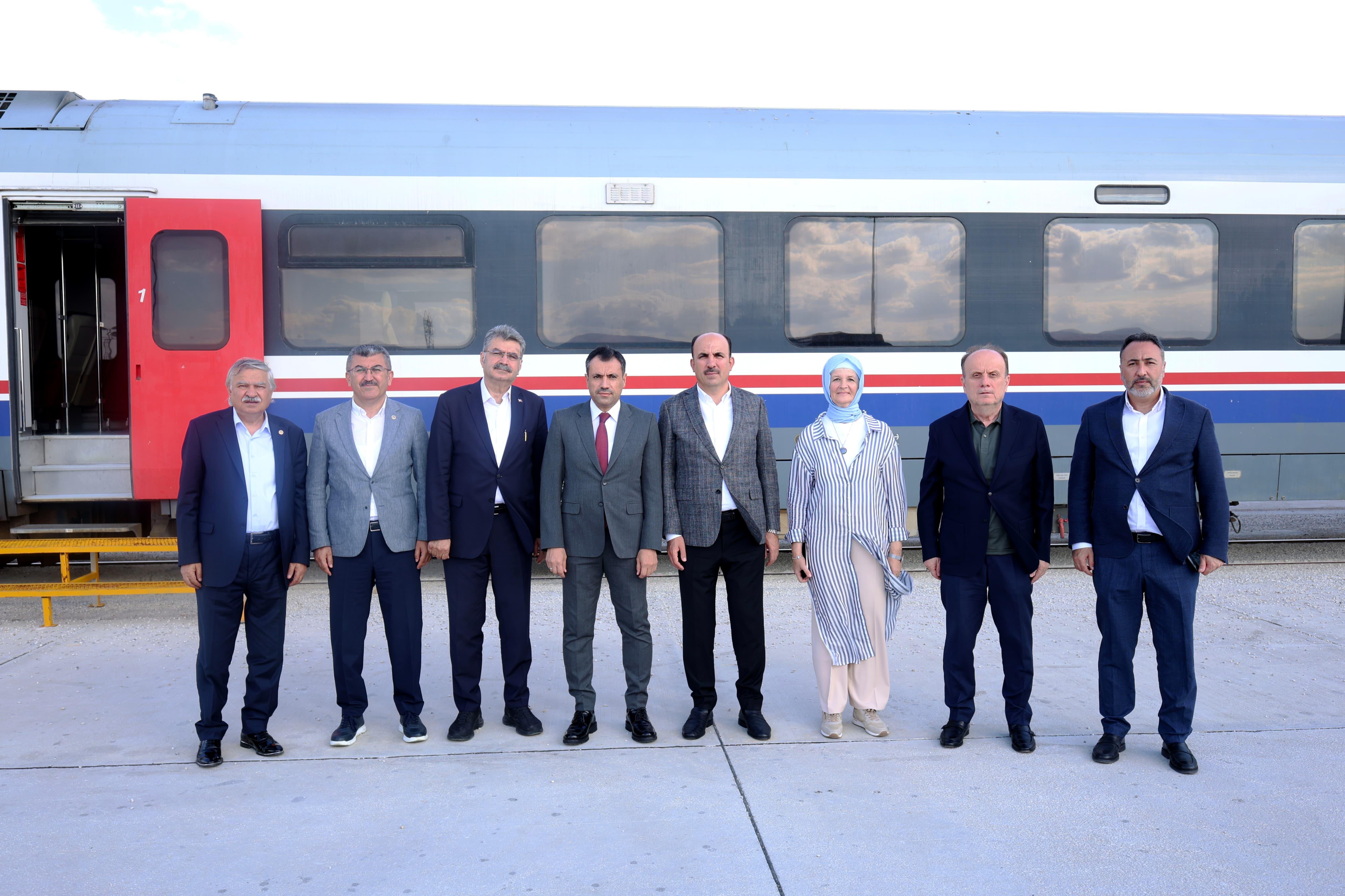 AK PARTİ KONYA MİLLETVEKİLLERİ, BAŞKAN ALTAY VE İL BAŞKANI ÖZGÖKÇEN RAYLI SİSTEM PROJELERİNİ İNCELEDİ