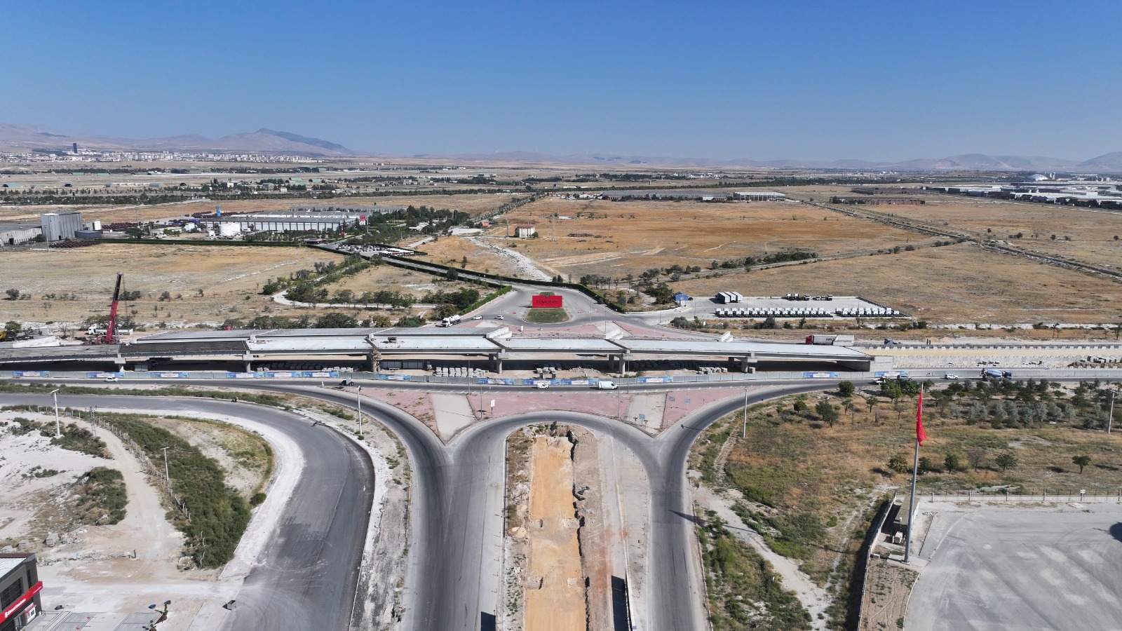 AK PARTİ KONYA MİLLETVEKİLLERİ, BAŞKAN ALTAY VE İL BAŞKANI ÖZGÖKÇEN RAYLI SİSTEM PROJELERİNİ İNCELEDİ