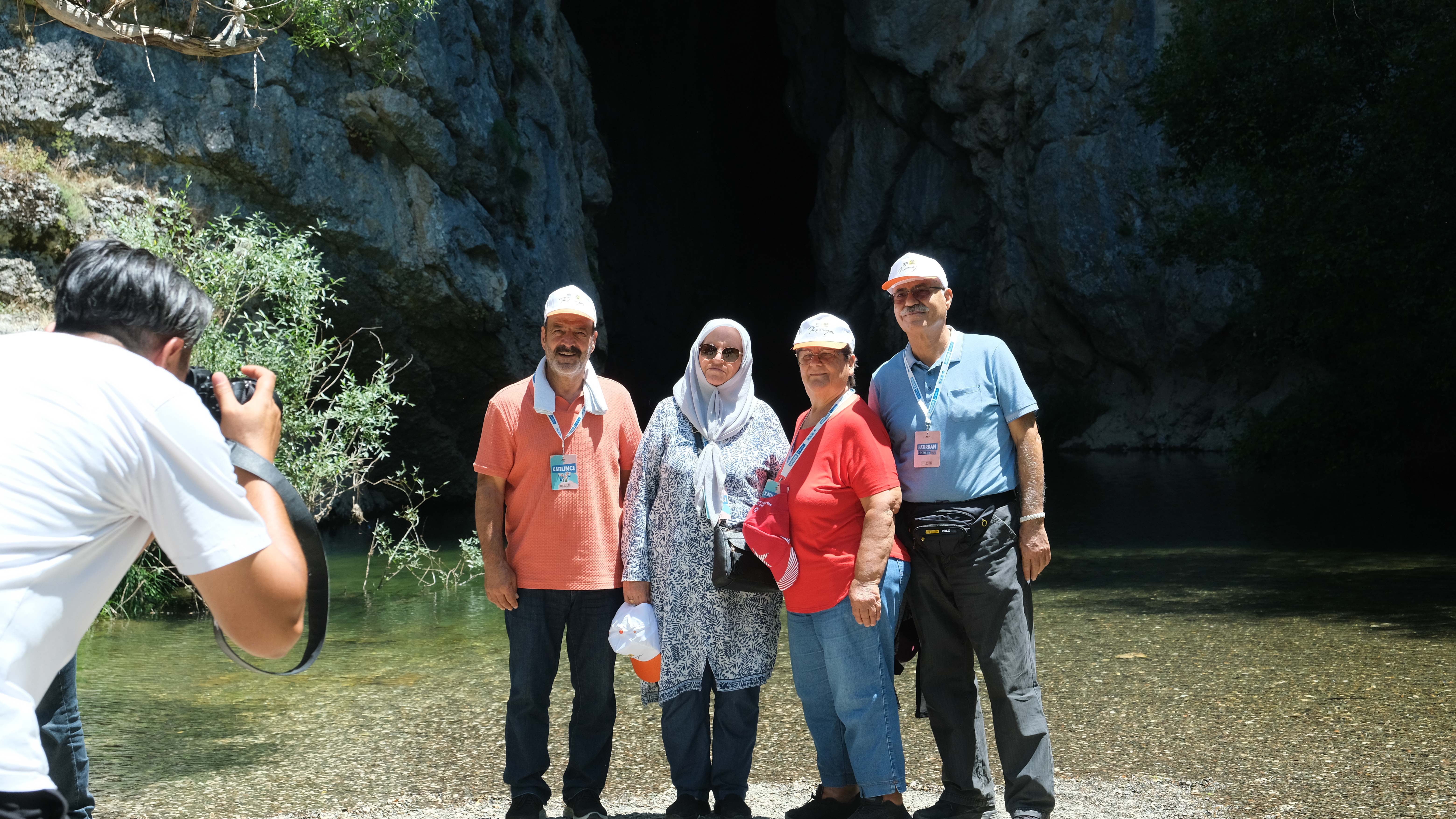 BAŞKAN ALTAY “HATIRDAN HATIRAYA KÜLTÜR TURLARINA” KATILAN 10 BİN EMEKLİ BÜYÜĞÜMÜZE TEŞEKKÜR ETTİ