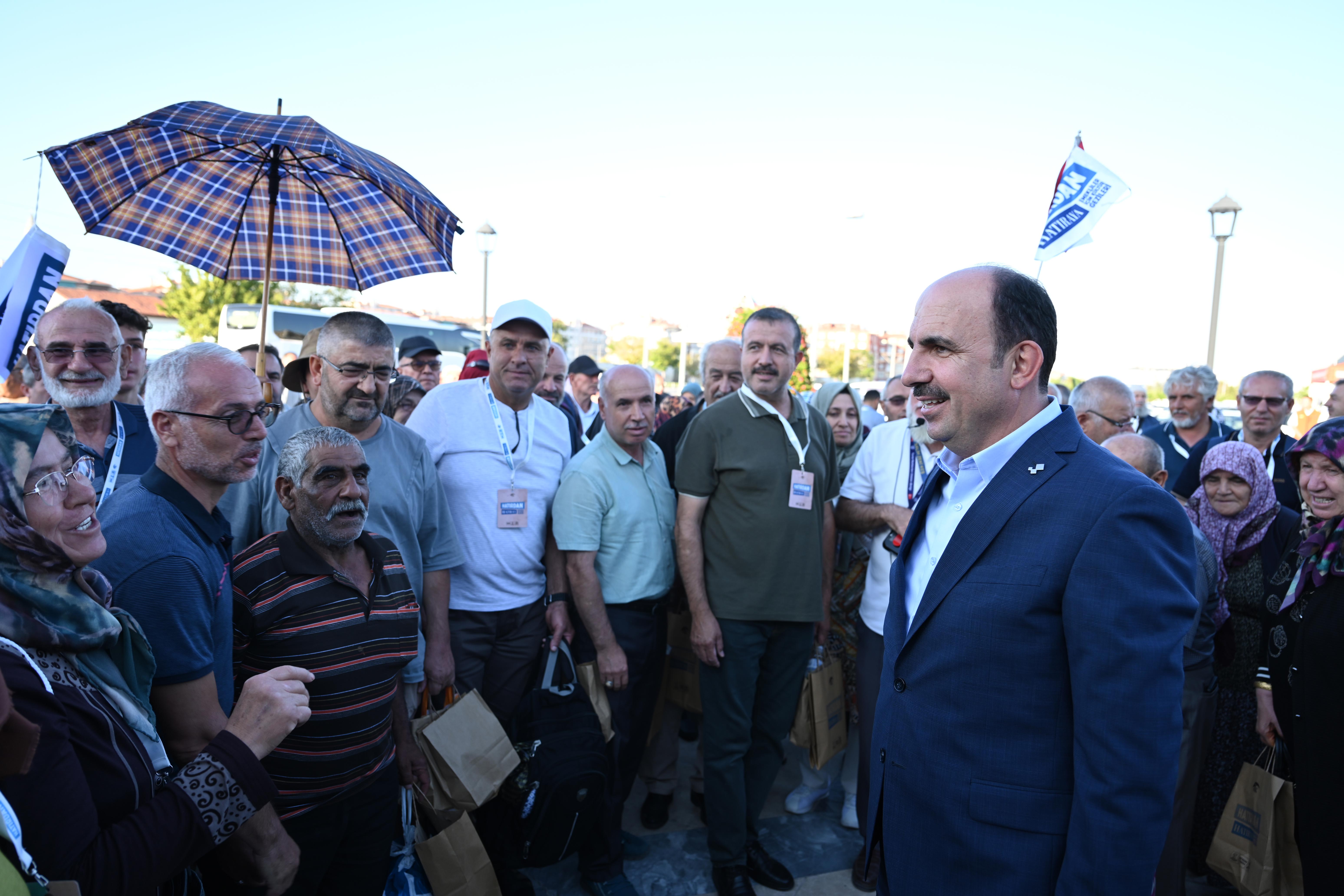BAŞKAN ALTAY “HATIRDAN HATIRAYA KÜLTÜR TURLARINA” KATILAN 10 BİN EMEKLİ BÜYÜĞÜMÜZE TEŞEKKÜR ETTİ