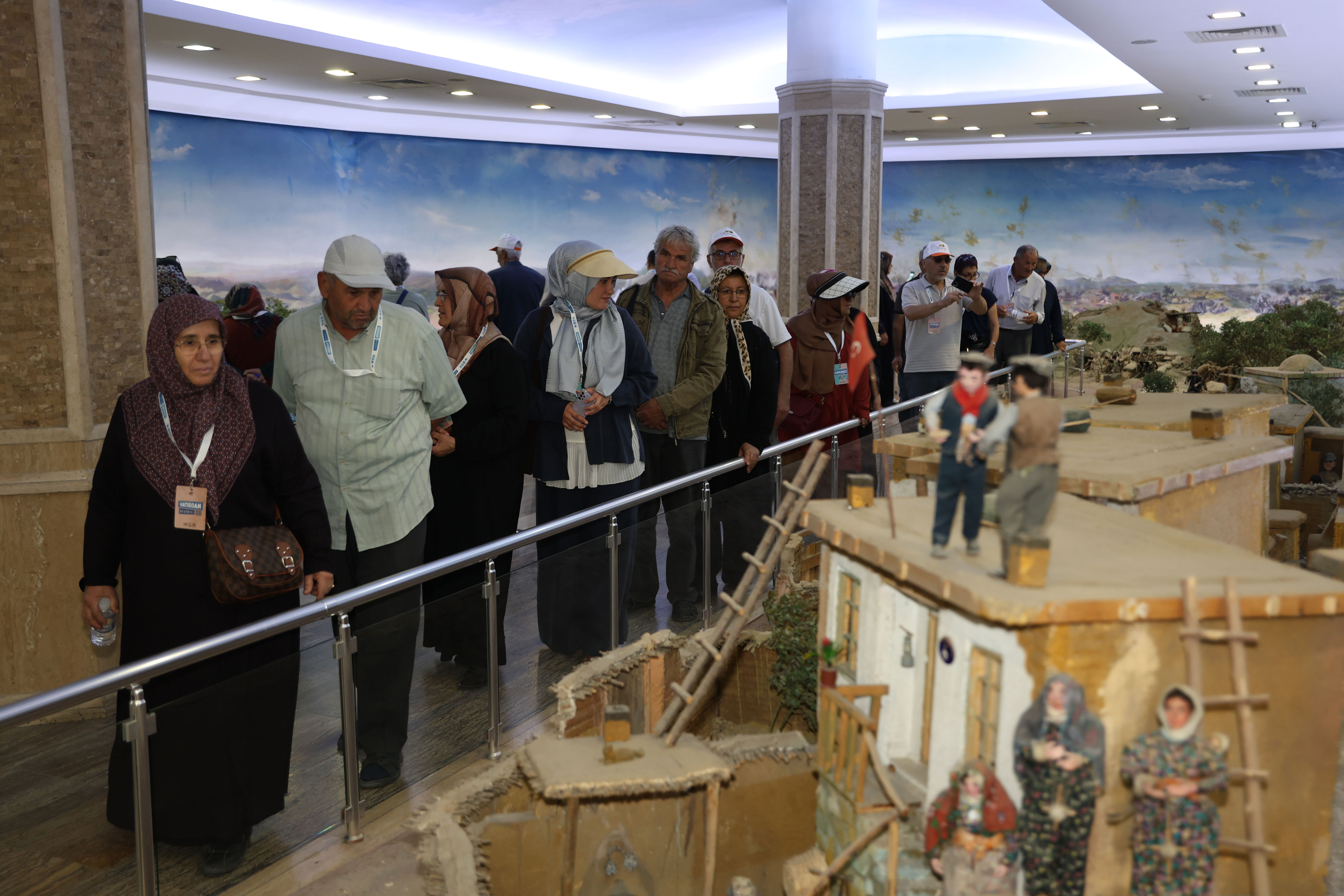 BAŞKAN ALTAY “HATIRDAN HATIRAYA KÜLTÜR TURLARINA” KATILAN 10 BİN EMEKLİ BÜYÜĞÜMÜZE TEŞEKKÜR ETTİ