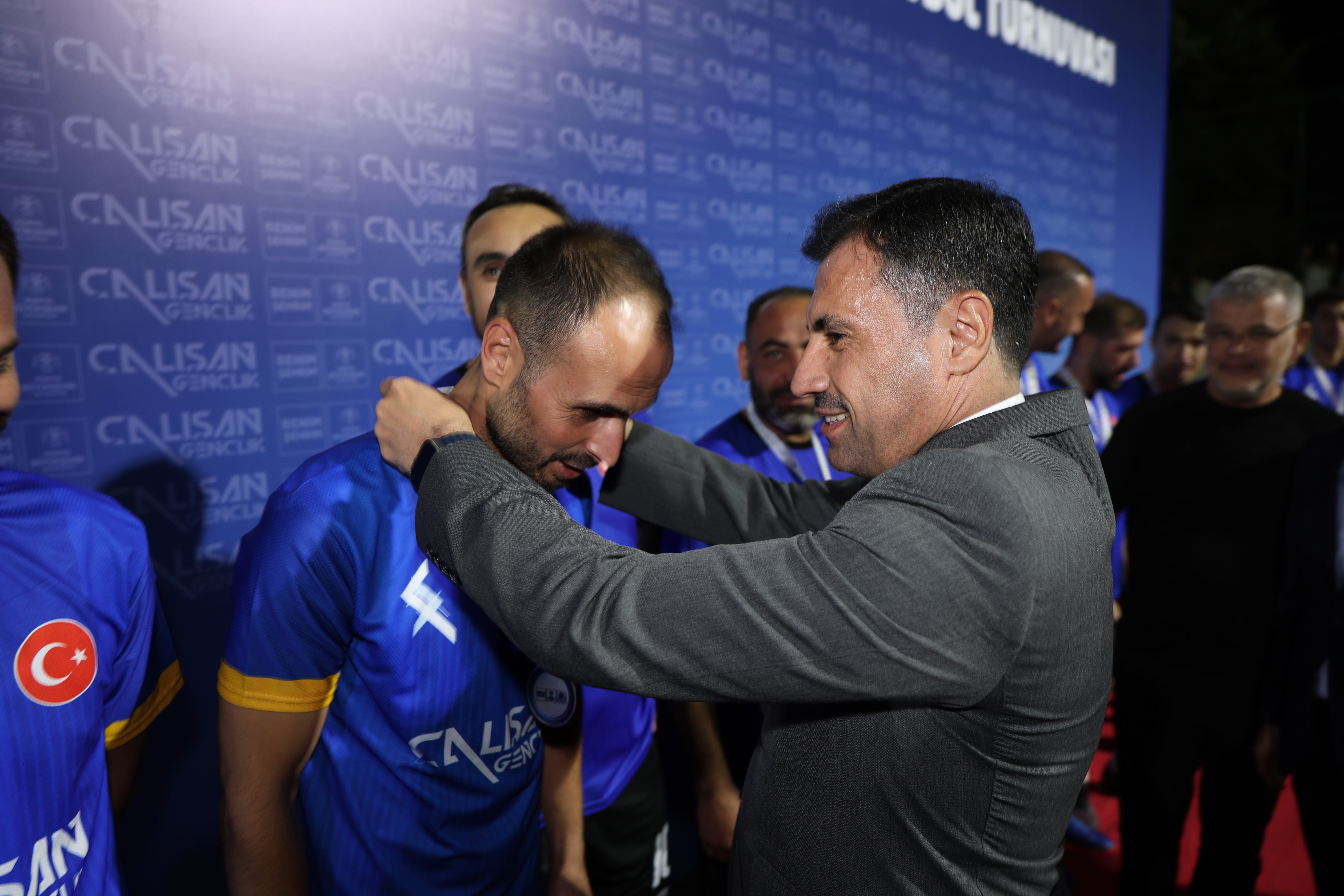 6. ÇALIŞAN GENÇLİK FUTBOL TURNUVASI’NDA REKABET VE DOSTLUK BİR ARADA YAŞANDI