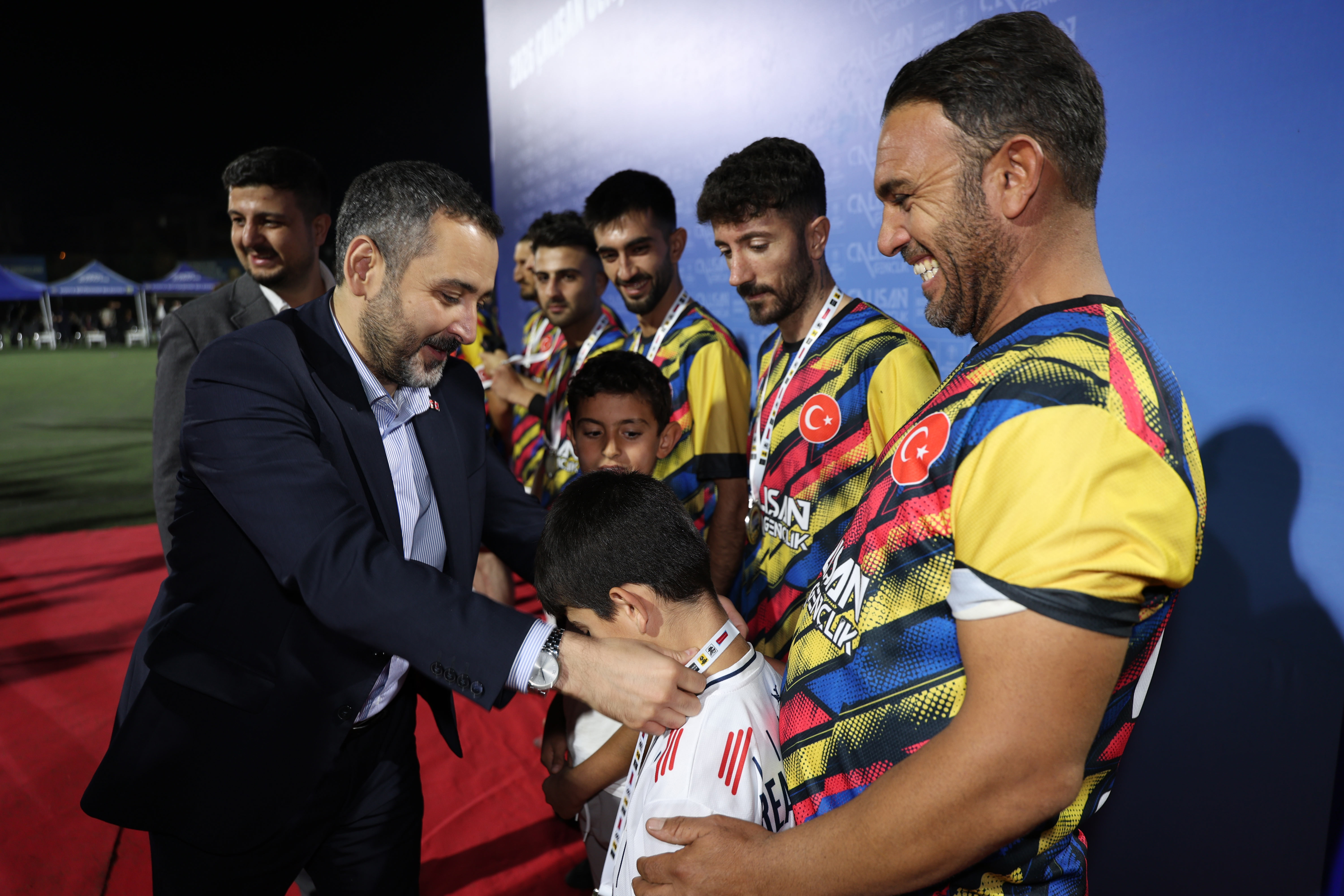 6. ÇALIŞAN GENÇLİK FUTBOL TURNUVASI’NDA REKABET VE DOSTLUK BİR ARADA YAŞANDI
