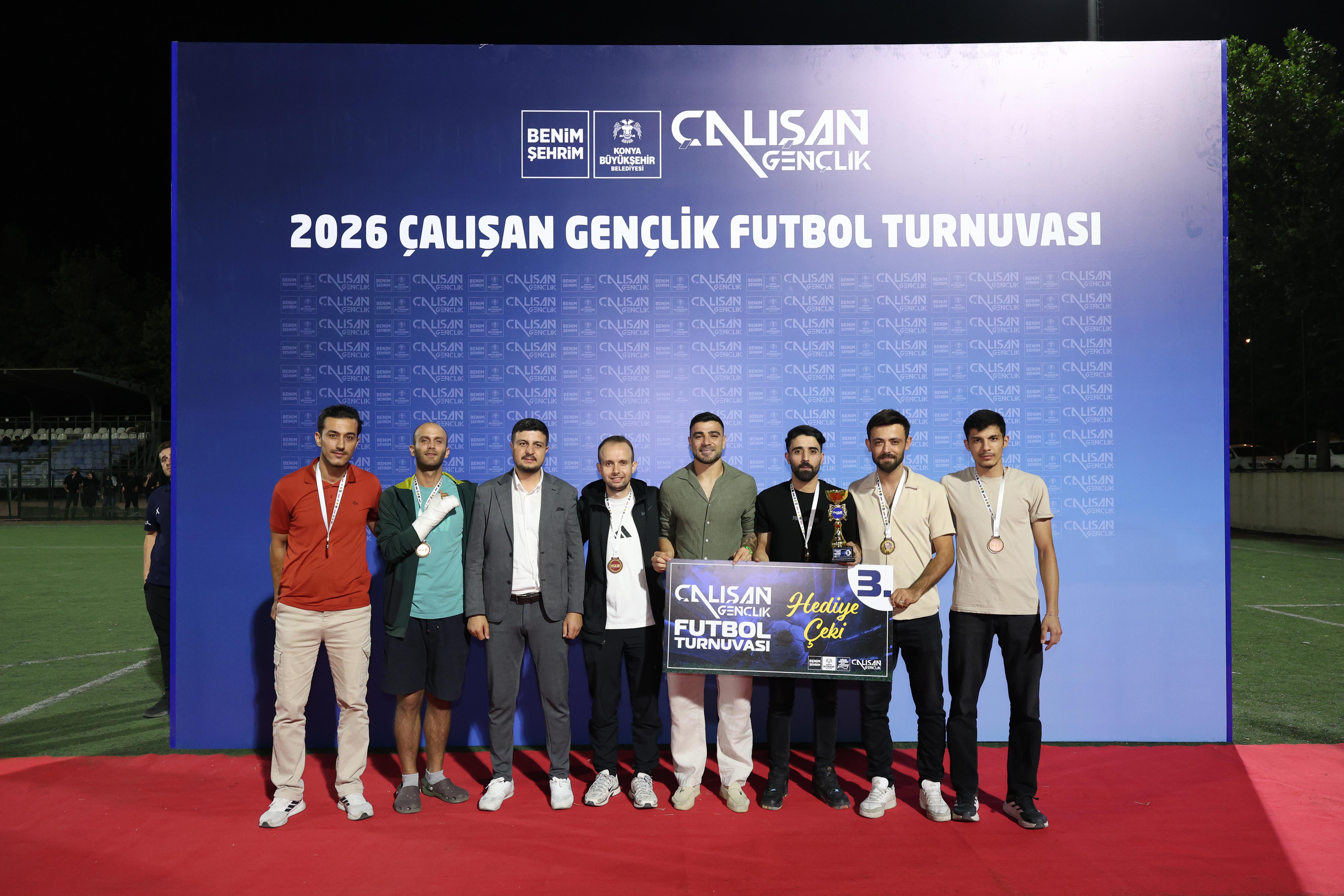 6. ÇALIŞAN GENÇLİK FUTBOL TURNUVASI’NDA REKABET VE DOSTLUK BİR ARADA YAŞANDI