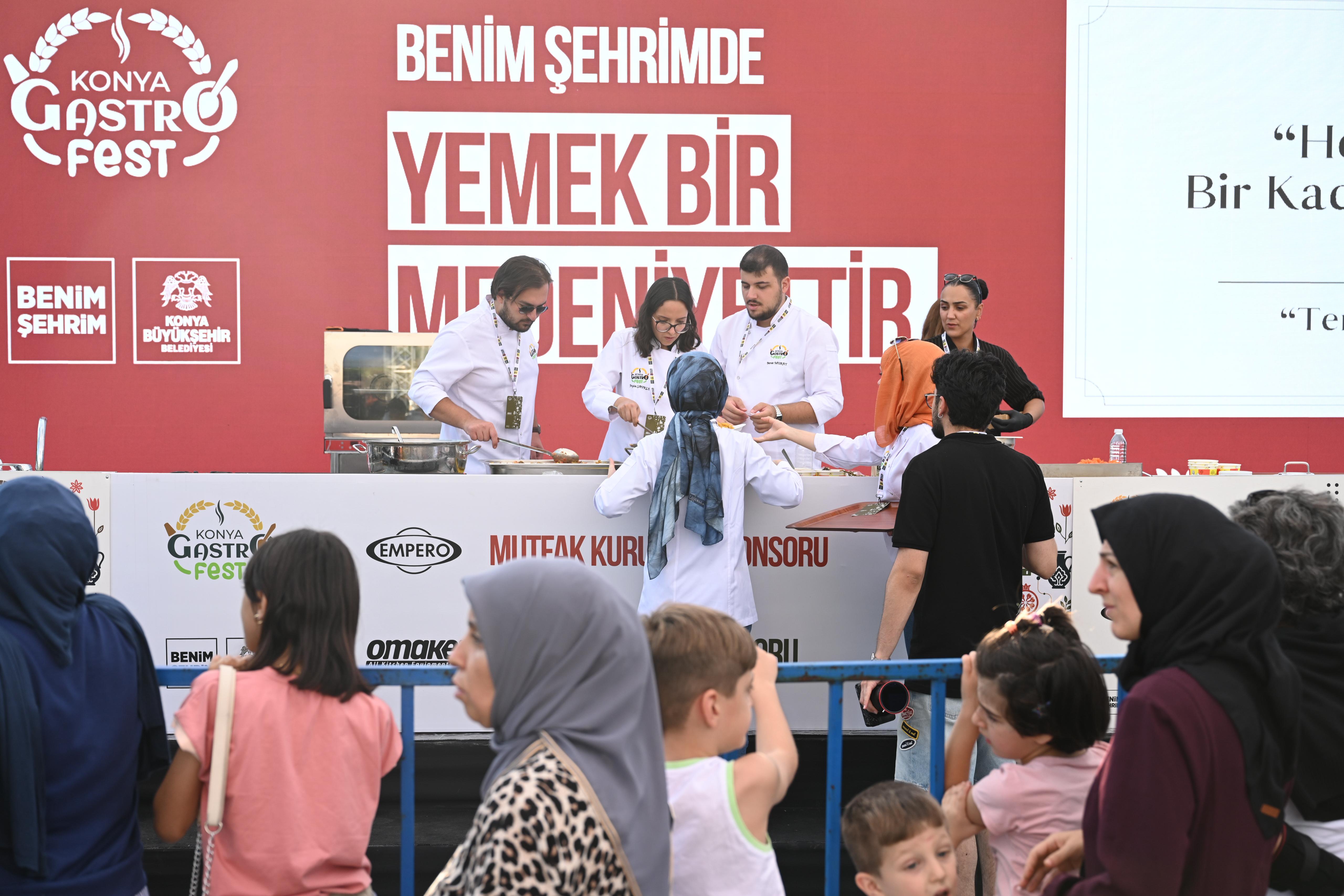 BAŞKAN ALTAY: “AİLENİN BÜTÜN FERTLERİYLE BİRLİKTE HERKESİ KONYA GASTRONOMİ FESTİVALİ’NE BEKLİYORUZ”