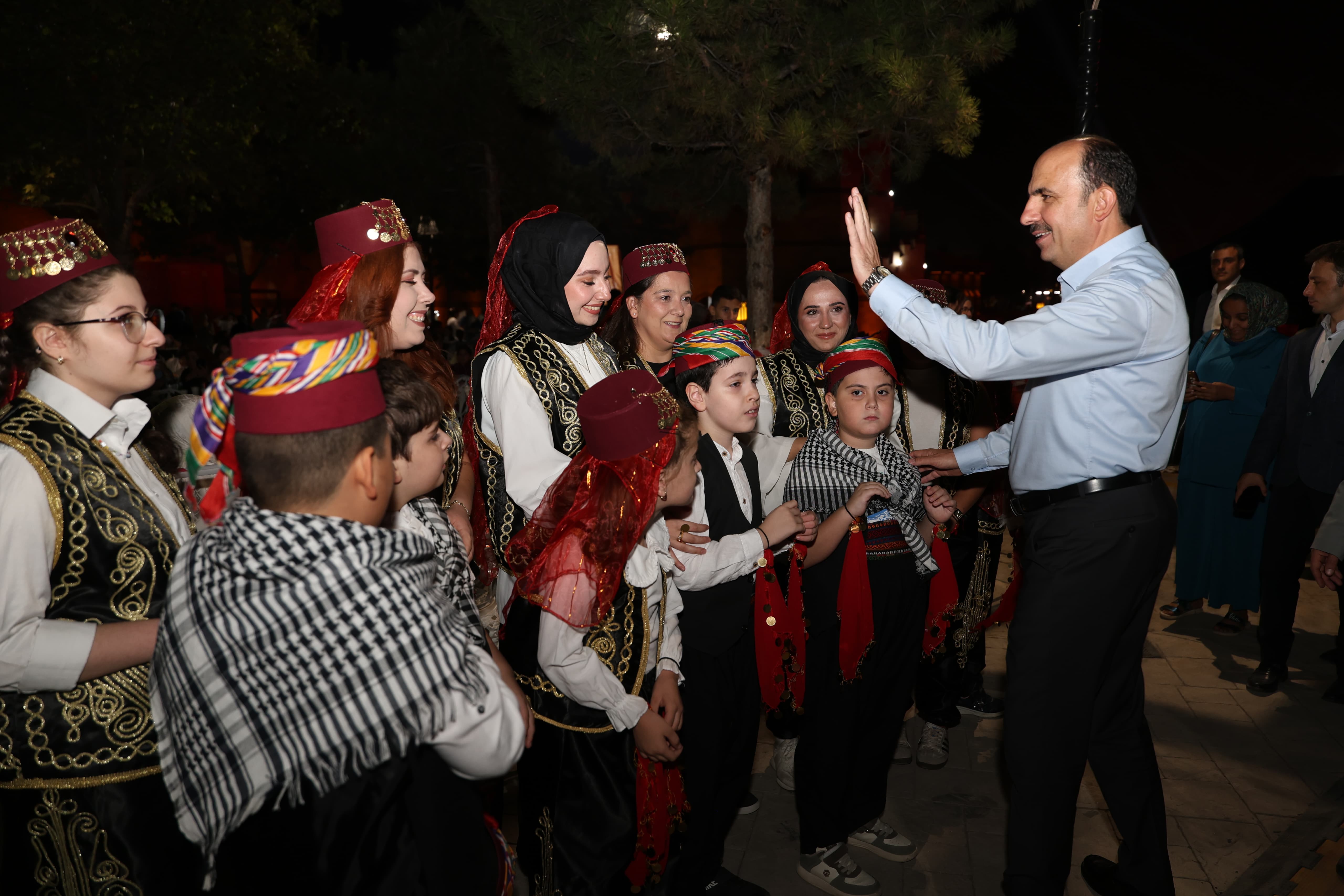 BAŞKAN ALTAY: “AİLENİN BÜTÜN FERTLERİYLE BİRLİKTE HERKESİ KONYA GASTRONOMİ FESTİVALİ’NE BEKLİYORUZ”