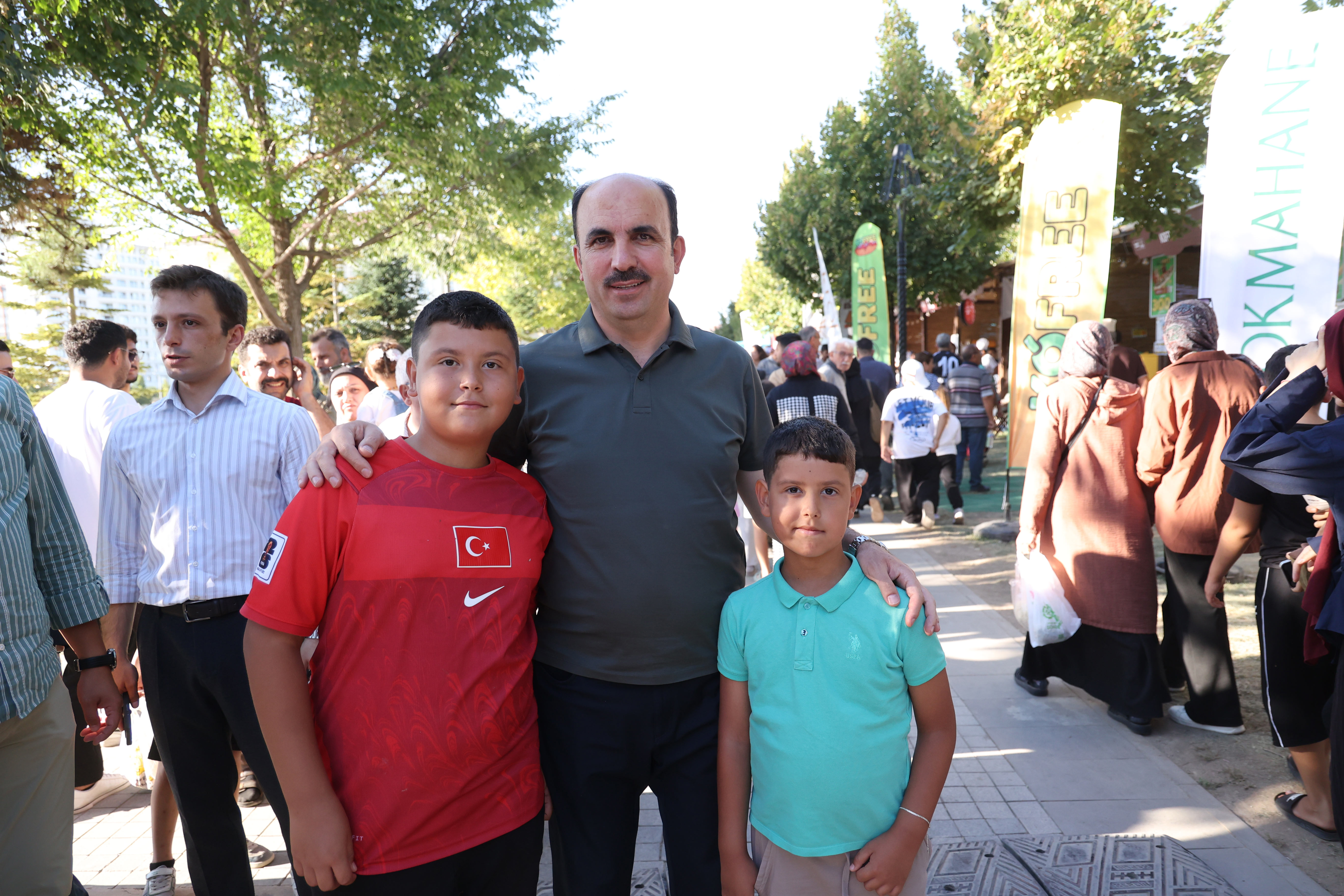 BAŞKAN ALTAY, 4. GASTROFEST’E KATILAN ZİYARETÇİLERE, ŞEFLERE VE ESNAFA TEŞEKKÜR ETTİ