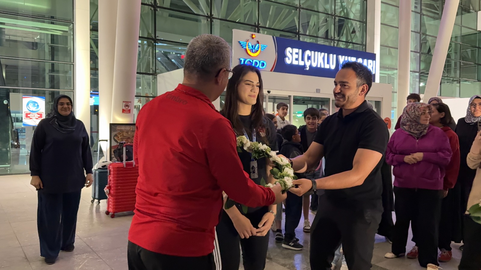 AVRUPA İKİNCİSİ SPORCUMUZ KONYA’DA COŞKUYLA KARŞILANDI