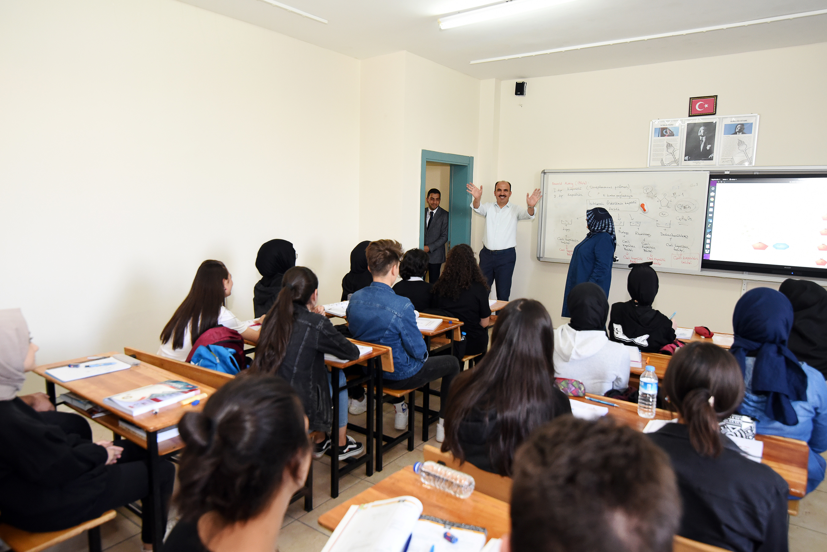 BAŞKAN ALTAY YENİ EĞİTİM ÖĞRETİM YILININ HAYIRLI OLMASINI DİLEDİ