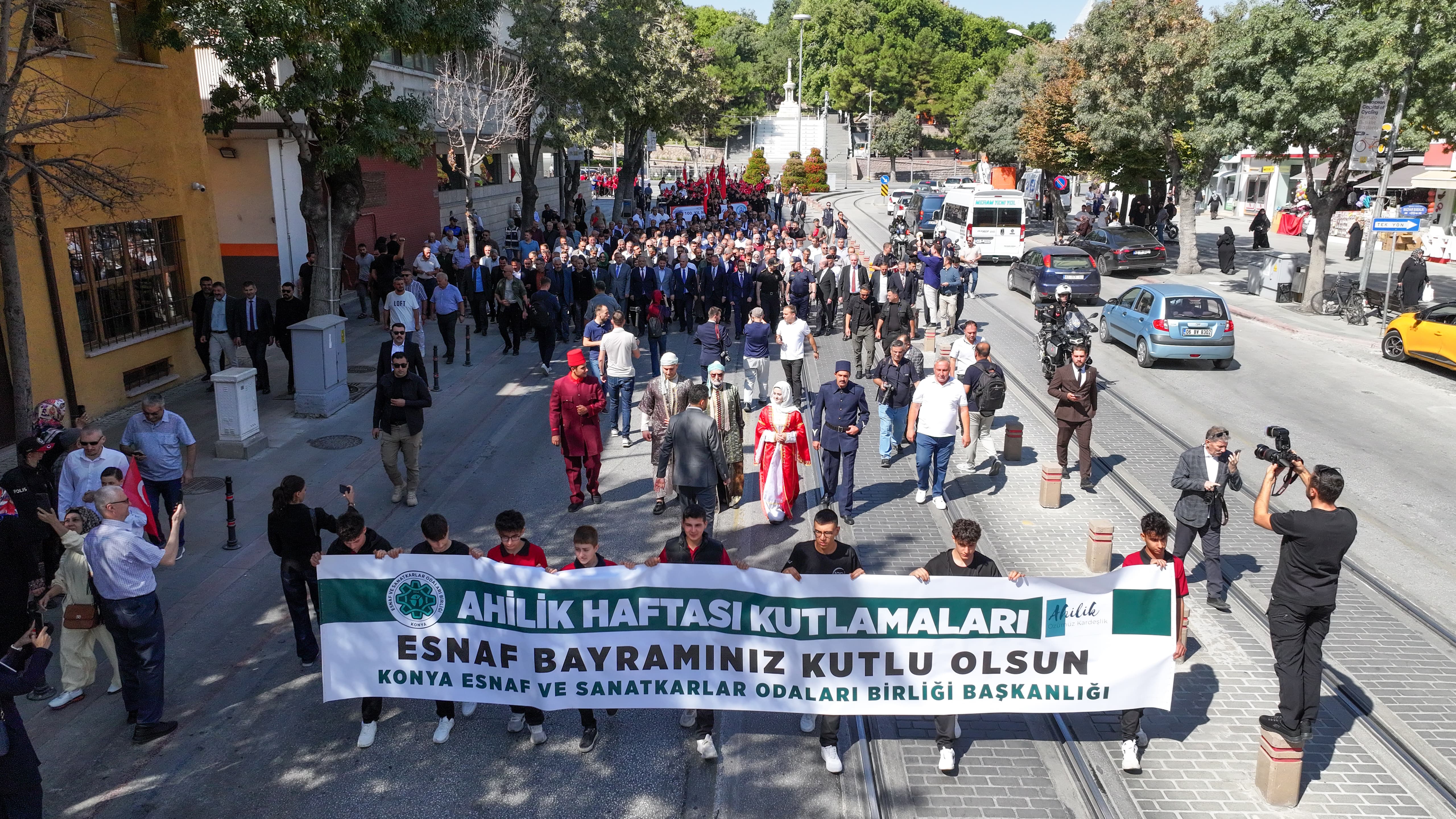 AHİLİK HAFTASI ETKİNLİKLERİ KONYA’DA COŞKUYLA BAŞLADI