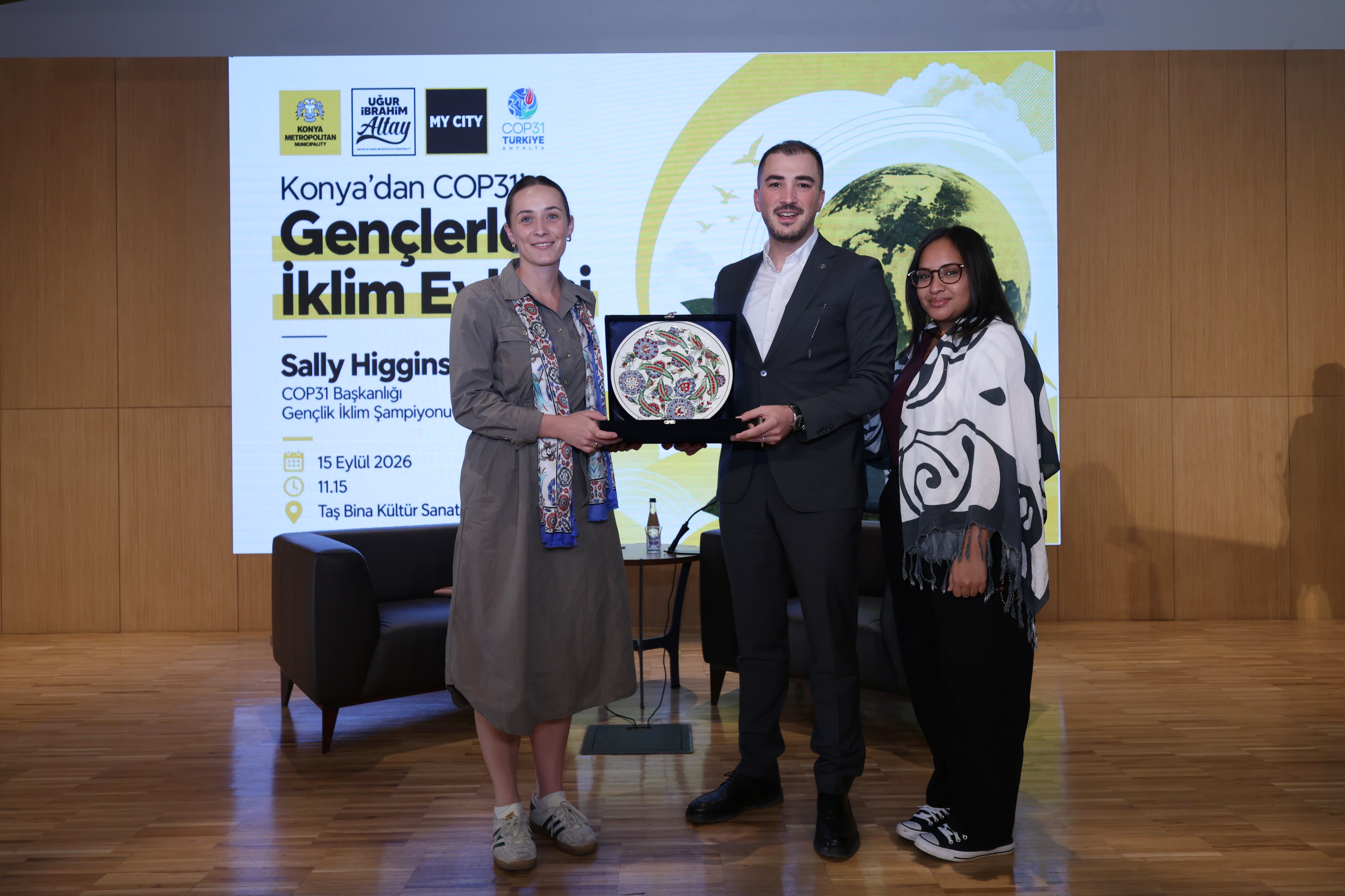 COP31 BAŞKANLIĞI GENÇLİK İKLİM ŞAMPİYONU HİGGİNS, BÜYÜKŞEHİR’İN EV SAHİPLİĞİNDE KONYALI GENÇLERLE BULUŞTU