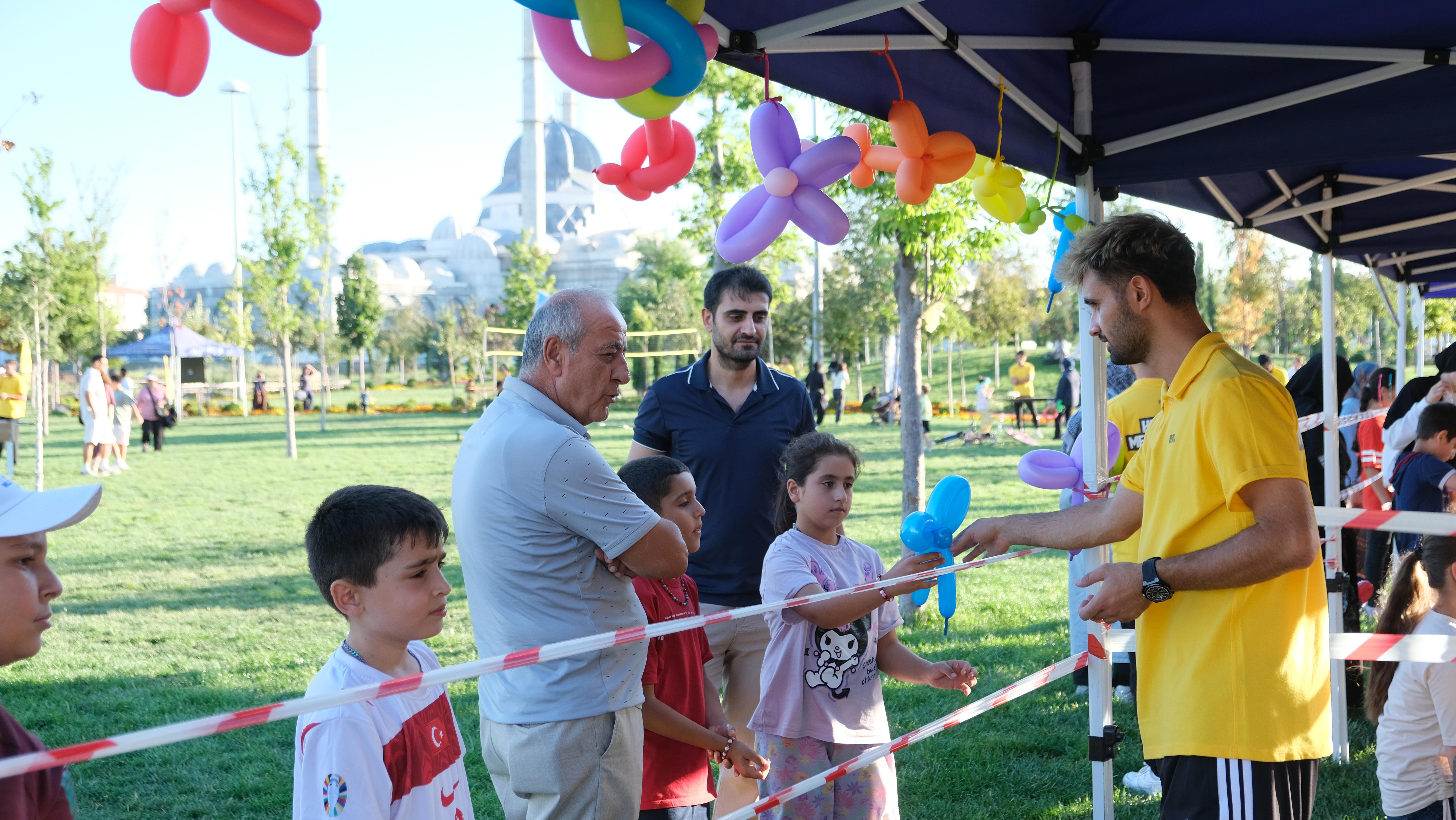 BAŞKAN ALTAY “PARKLARDA ŞENLİK VAR” ETKİNLİĞİNE KATILAN TÜM ÇOCUKLARA VE AİLELERİNE TEŞEKKÜR ETTİ