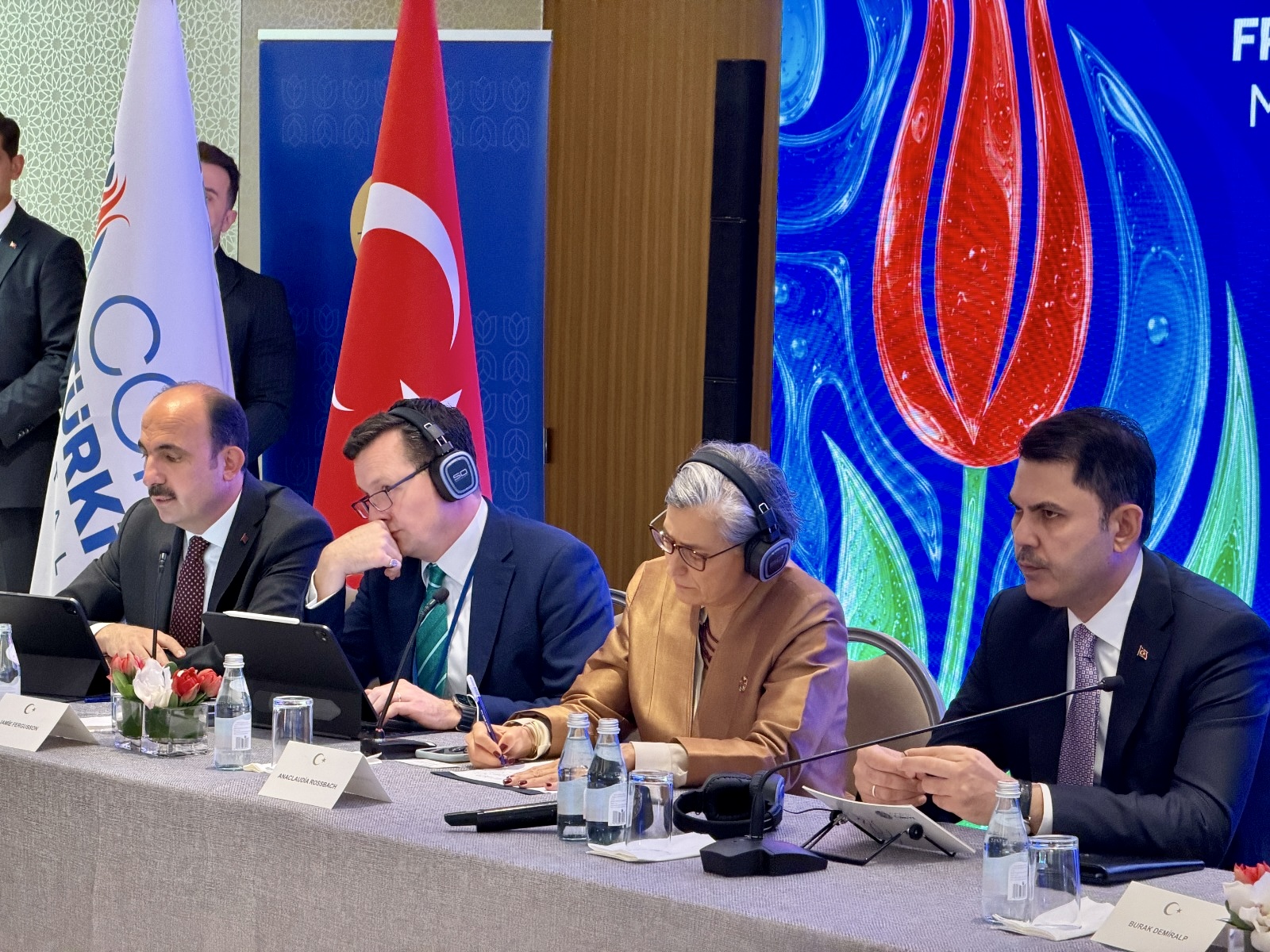 COP31 ÖZEL ELÇİSİ BAŞKAN ALTAY, NEW YORK’TA BAKAN KURUM BAŞKANLIĞINDA DÜZENLENEN SURFF TOPLANTISINA KATILDI