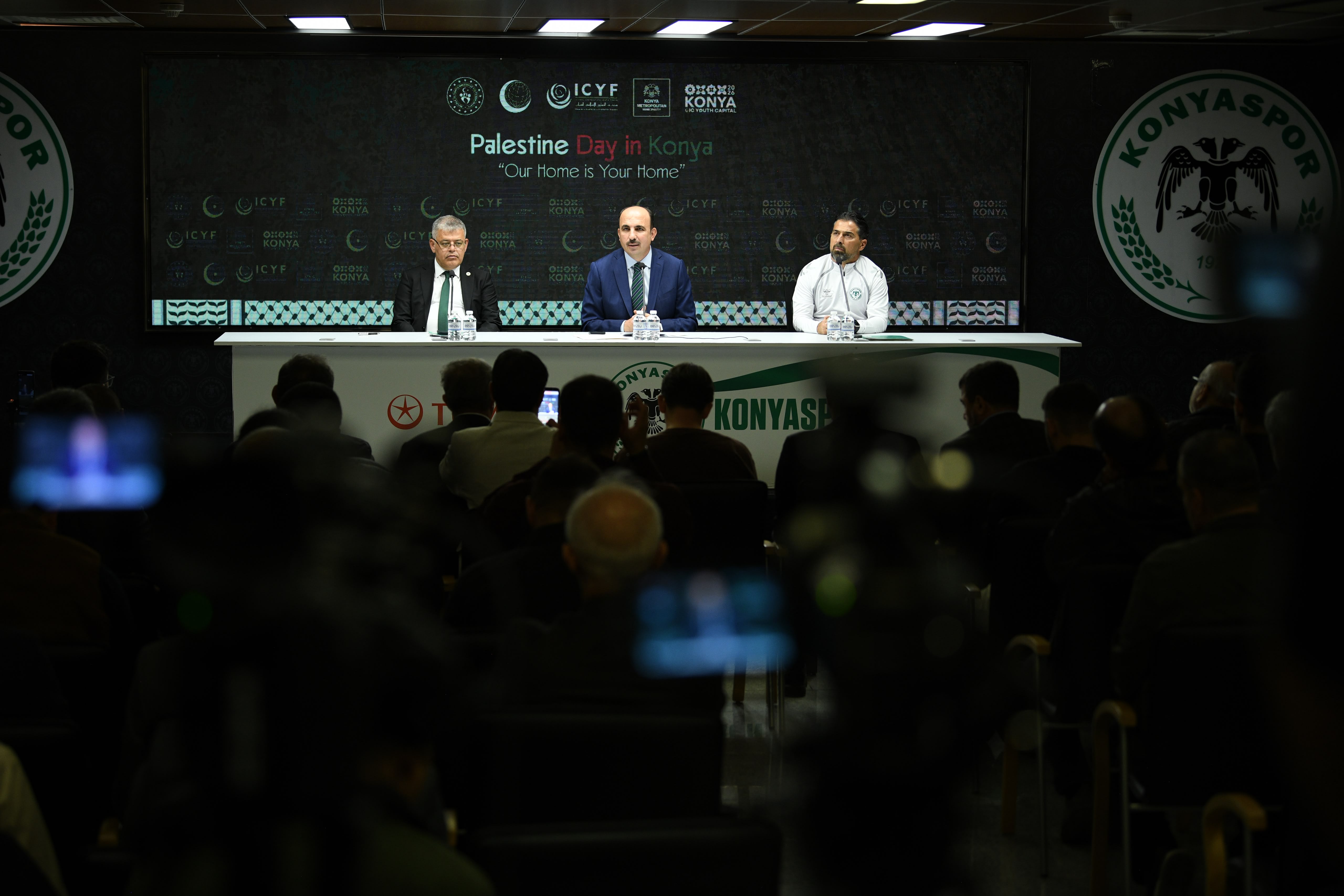 BAŞKAN ALTAY, KONYASPOR BAŞKANI ATİKER VE TEKNİK DİREKTÖR PALUT, TÜM KONYALILARI FİLİSTİN MİLLİ TAKIMI-KONYASPOR MAÇINA DAVET ETTİ