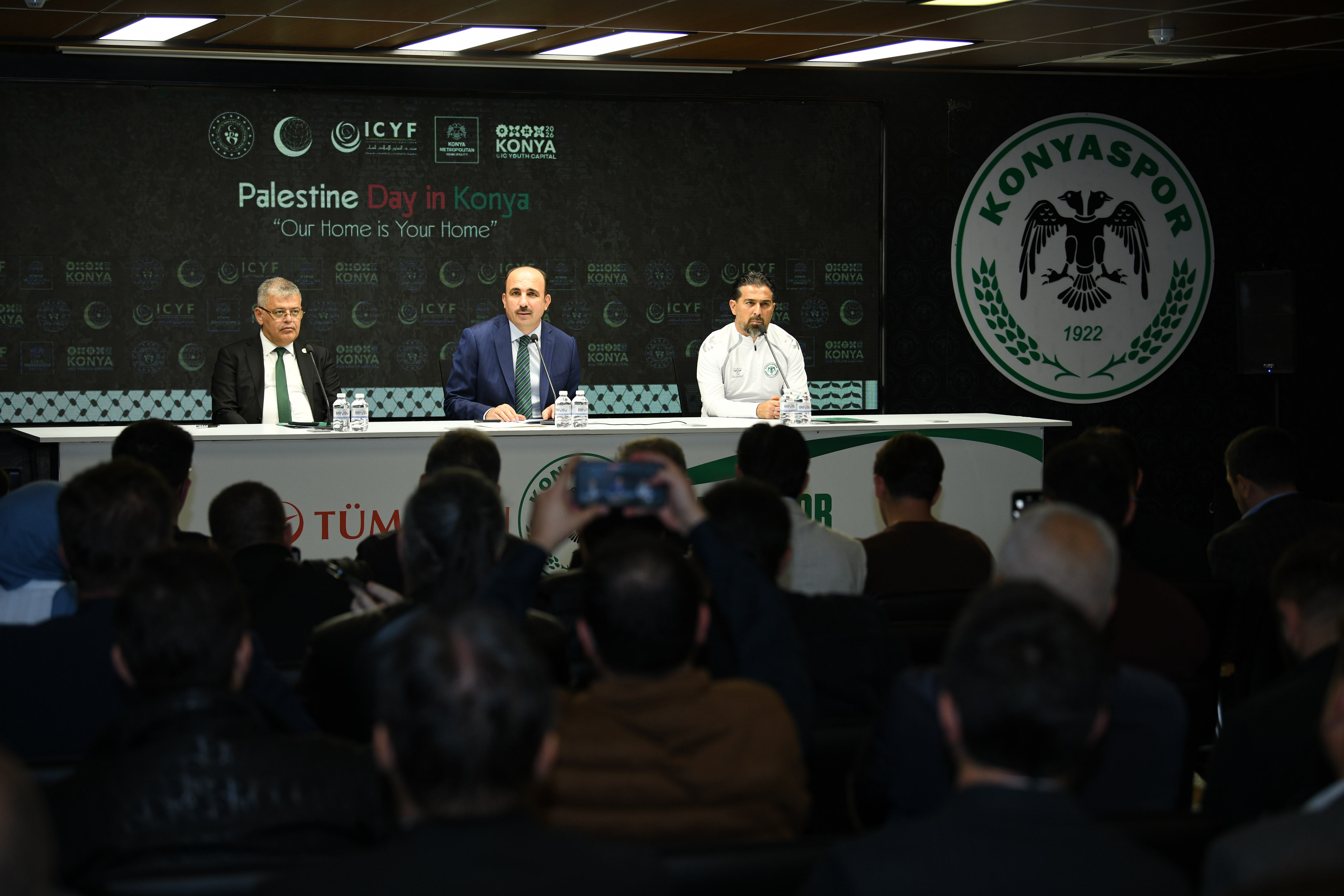BAŞKAN ALTAY, KONYASPOR BAŞKANI ATİKER VE TEKNİK DİREKTÖR PALUT, TÜM KONYALILARI FİLİSTİN MİLLİ TAKIMI-KONYASPOR MAÇINA DAVET ETTİ
