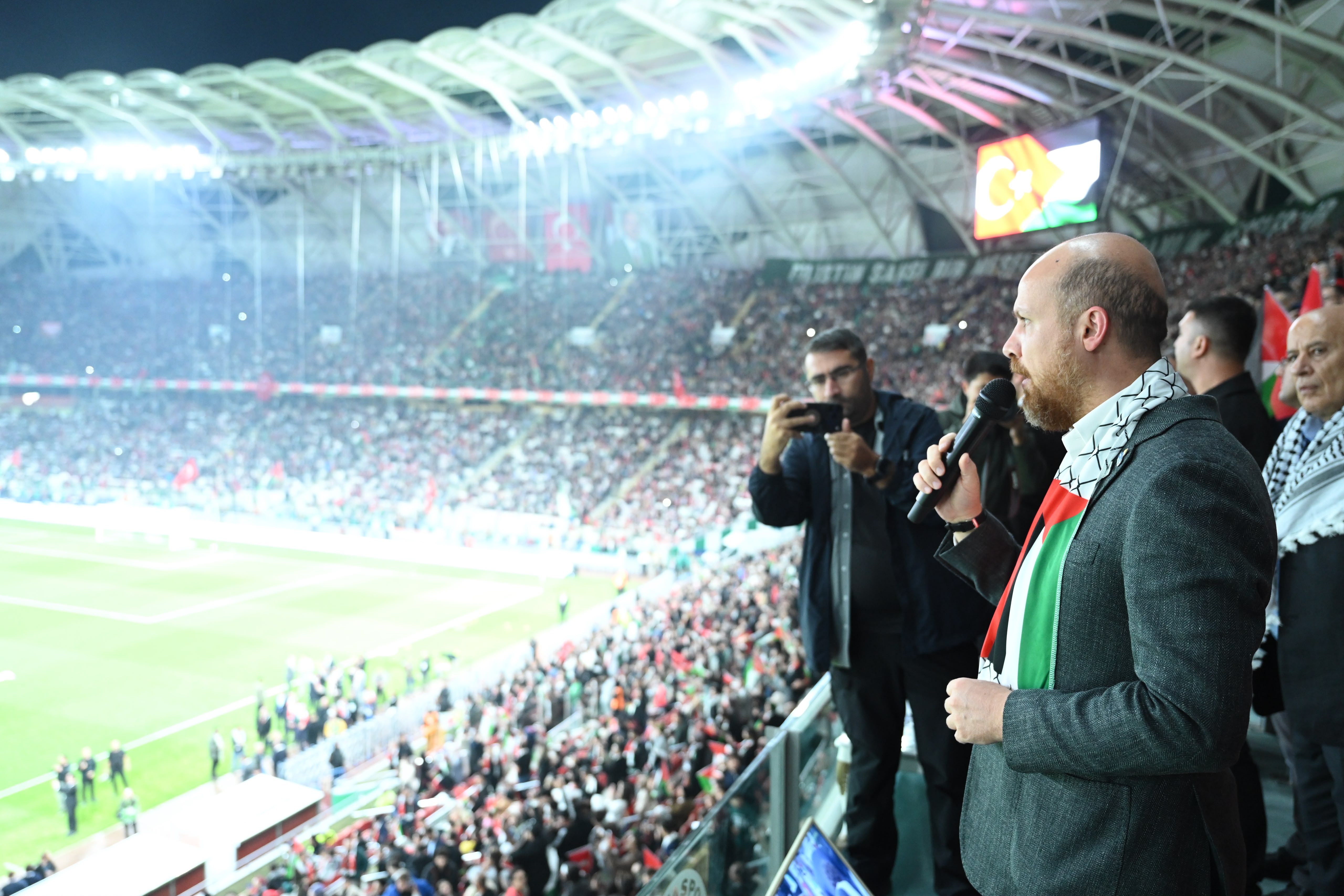 FİLİSTİN MİLLİ TAKIMI İLE KONYASPOR’UN KARŞILAŞTIĞI MAÇTA TÜM DÜNYAYA FİLİSTİN’E DESTEK MESAJI VERİLDİ