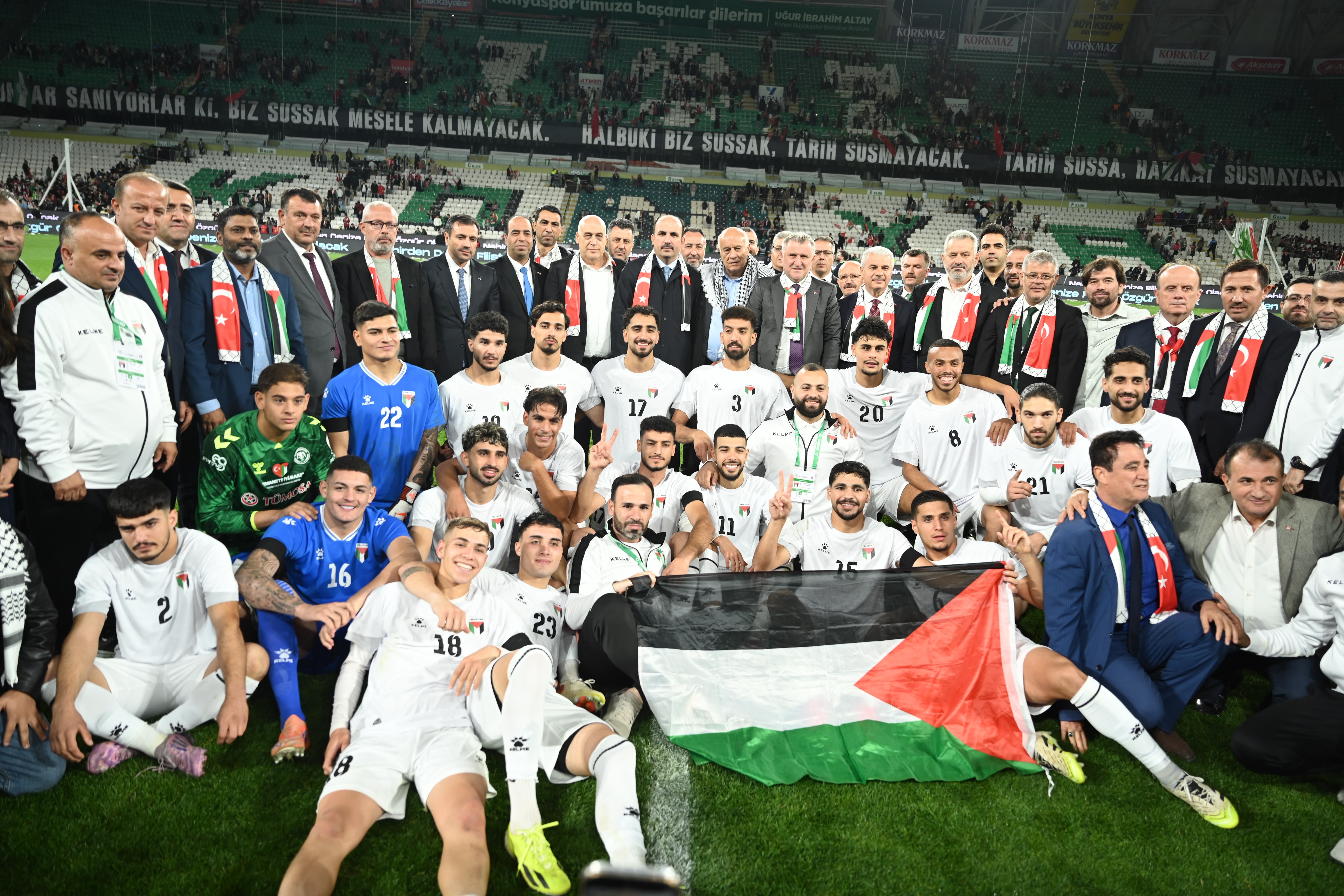 FİLİSTİN MİLLİ TAKIMI İLE KONYASPOR’UN KARŞILAŞTIĞI MAÇTA TÜM DÜNYAYA FİLİSTİN’E DESTEK MESAJI VERİLDİ