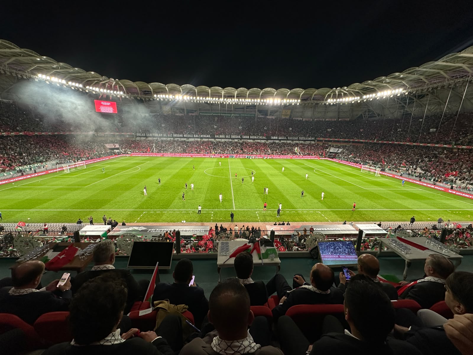 FİLİSTİN MİLLİ TAKIMI İLE KONYASPOR’UN KARŞILAŞTIĞI MAÇTA TÜM DÜNYAYA FİLİSTİN’E DESTEK MESAJI VERİLDİ