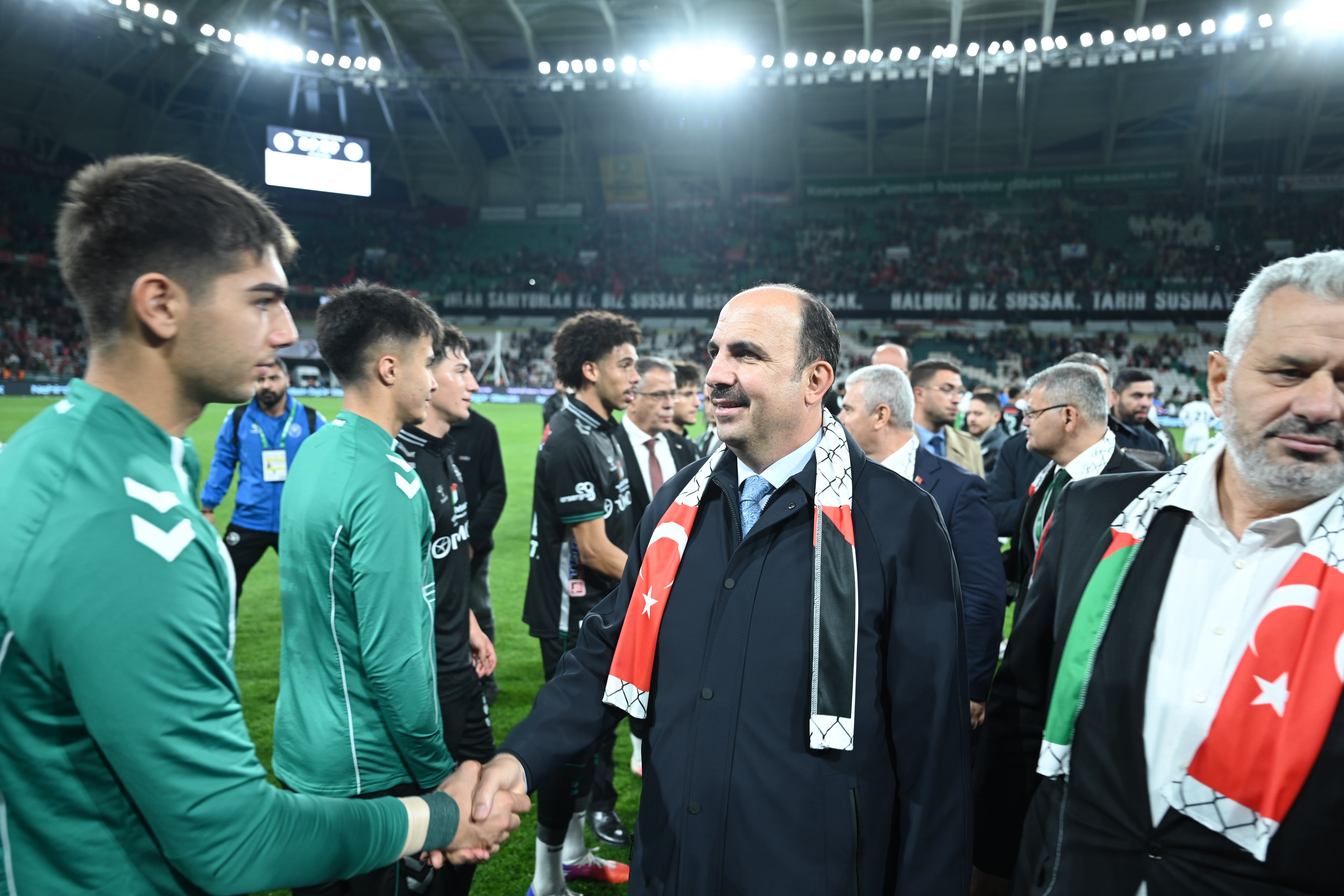 FİLİSTİN MİLLİ TAKIMI İLE KONYASPOR’UN KARŞILAŞTIĞI MAÇTA TÜM DÜNYAYA FİLİSTİN’E DESTEK MESAJI VERİLDİ