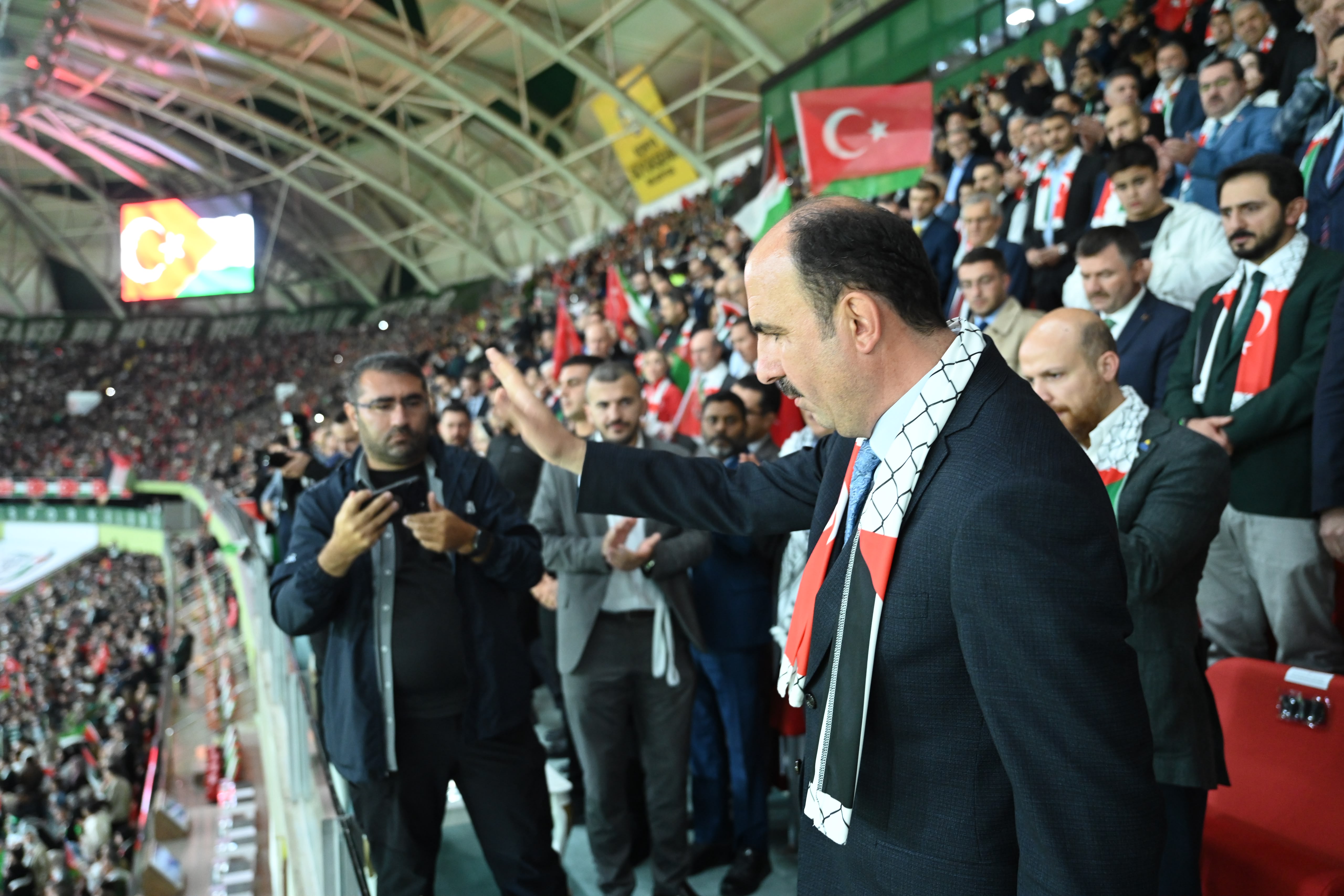 FİLİSTİN MİLLİ TAKIMI İLE KONYASPOR’UN KARŞILAŞTIĞI MAÇTA TÜM DÜNYAYA FİLİSTİN’E DESTEK MESAJI VERİLDİ